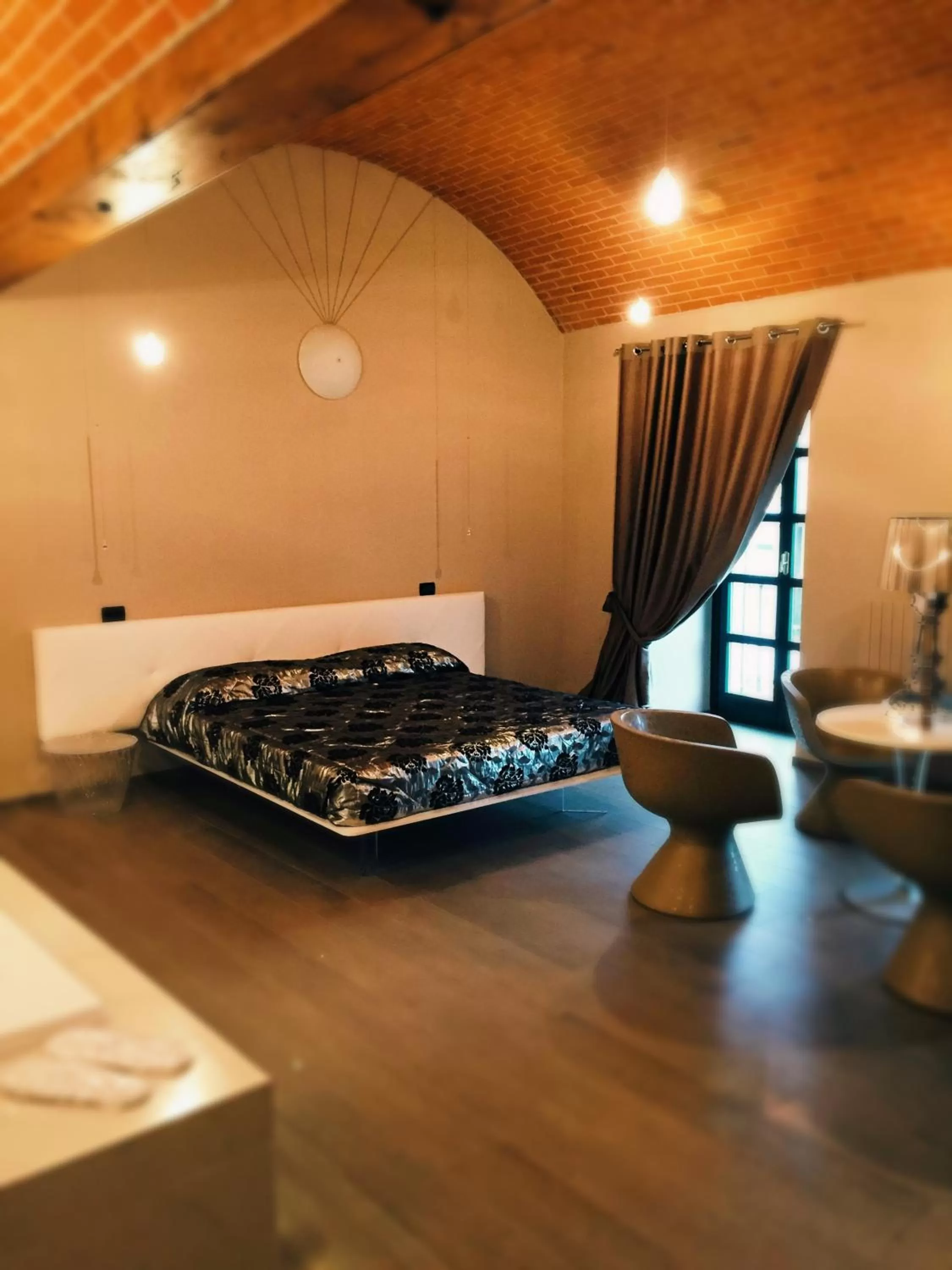 Decorative detail, Bed in Le Lanterne