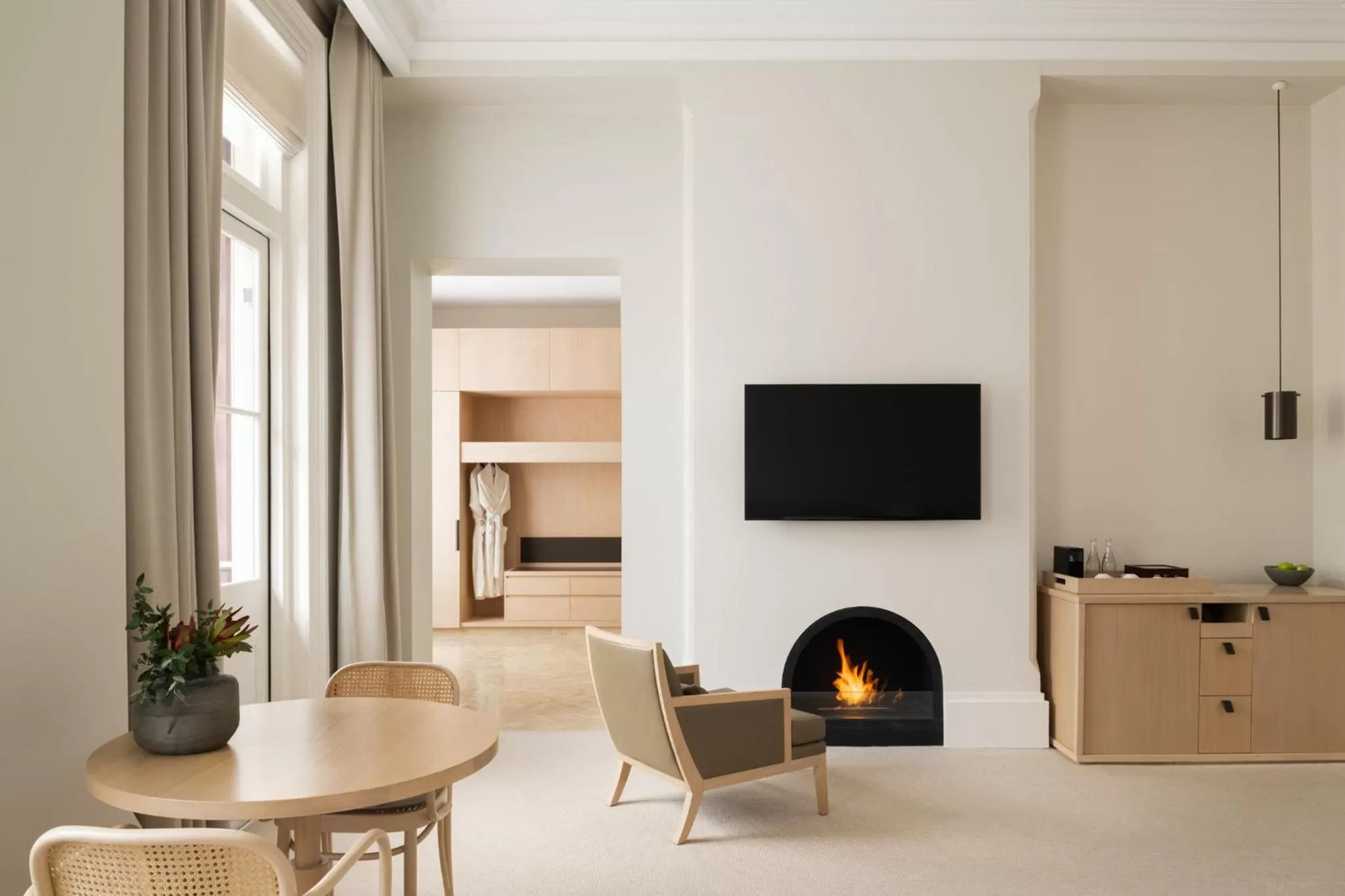 Photo of the whole room in COMO The Treasury