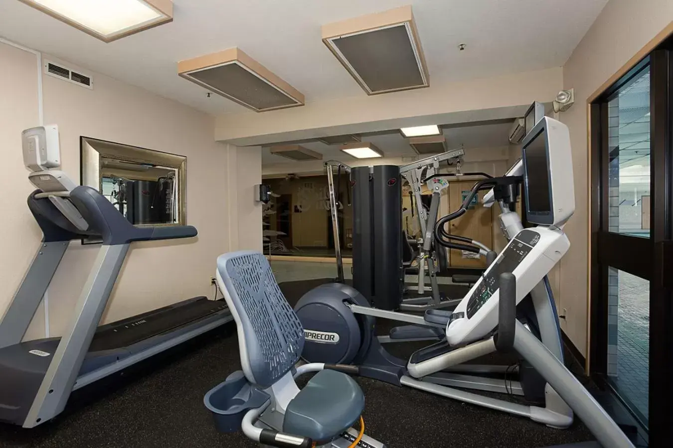 Fitness centre/facilities, Fitness Center/Facilities in Shilo Inn Portland Airport