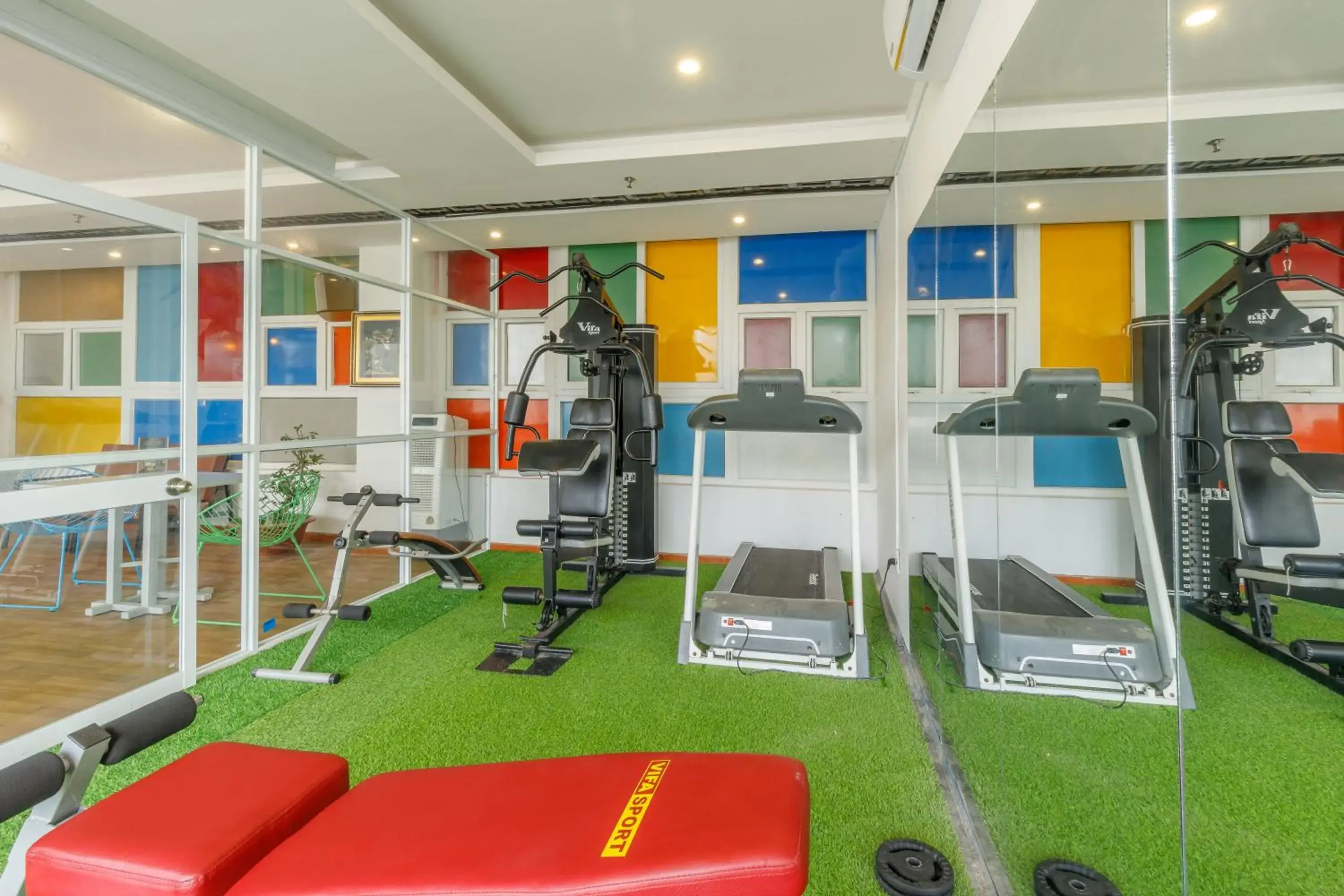 Fitness centre/facilities in Paris Luxury Hotel & Apartment Nha Trang Fitness centre/facilities in Paris Luxury Hotel & Apartment Nha Trang