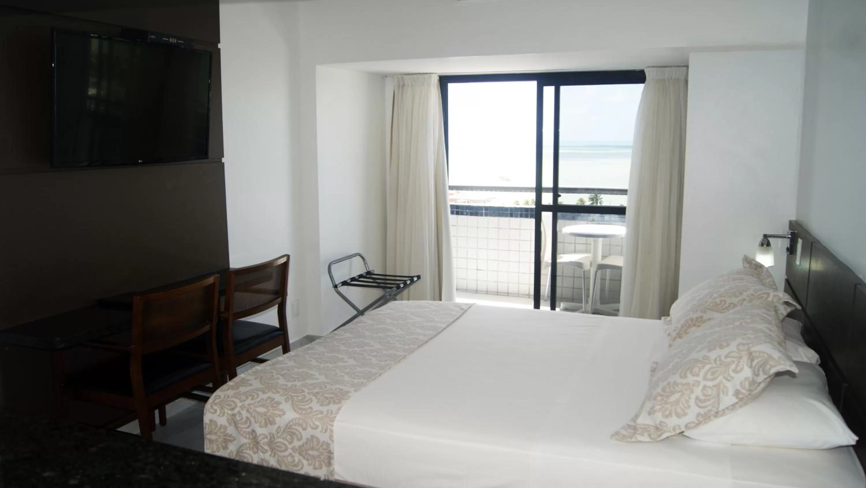 Balcony/Terrace, Bed in Littoral Tambaú Flat