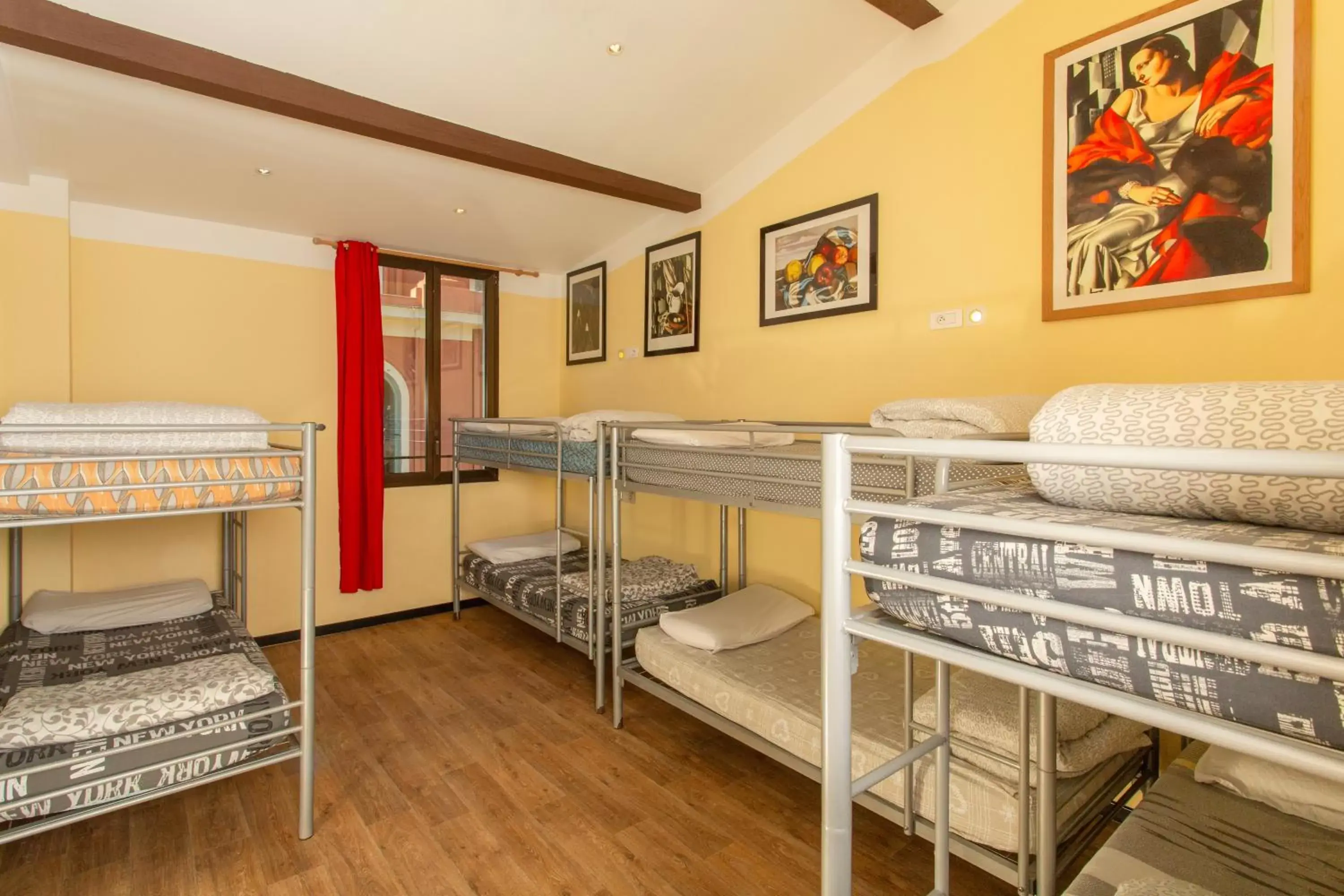 Bed, Bunk Bed in Villa Saint Exupery Beach Hostel