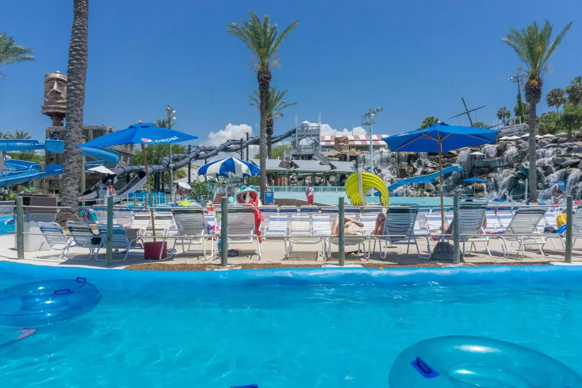 Swimming Pool in La Quinta Inn & Suites by Wyndham Miramar Beach-Destin