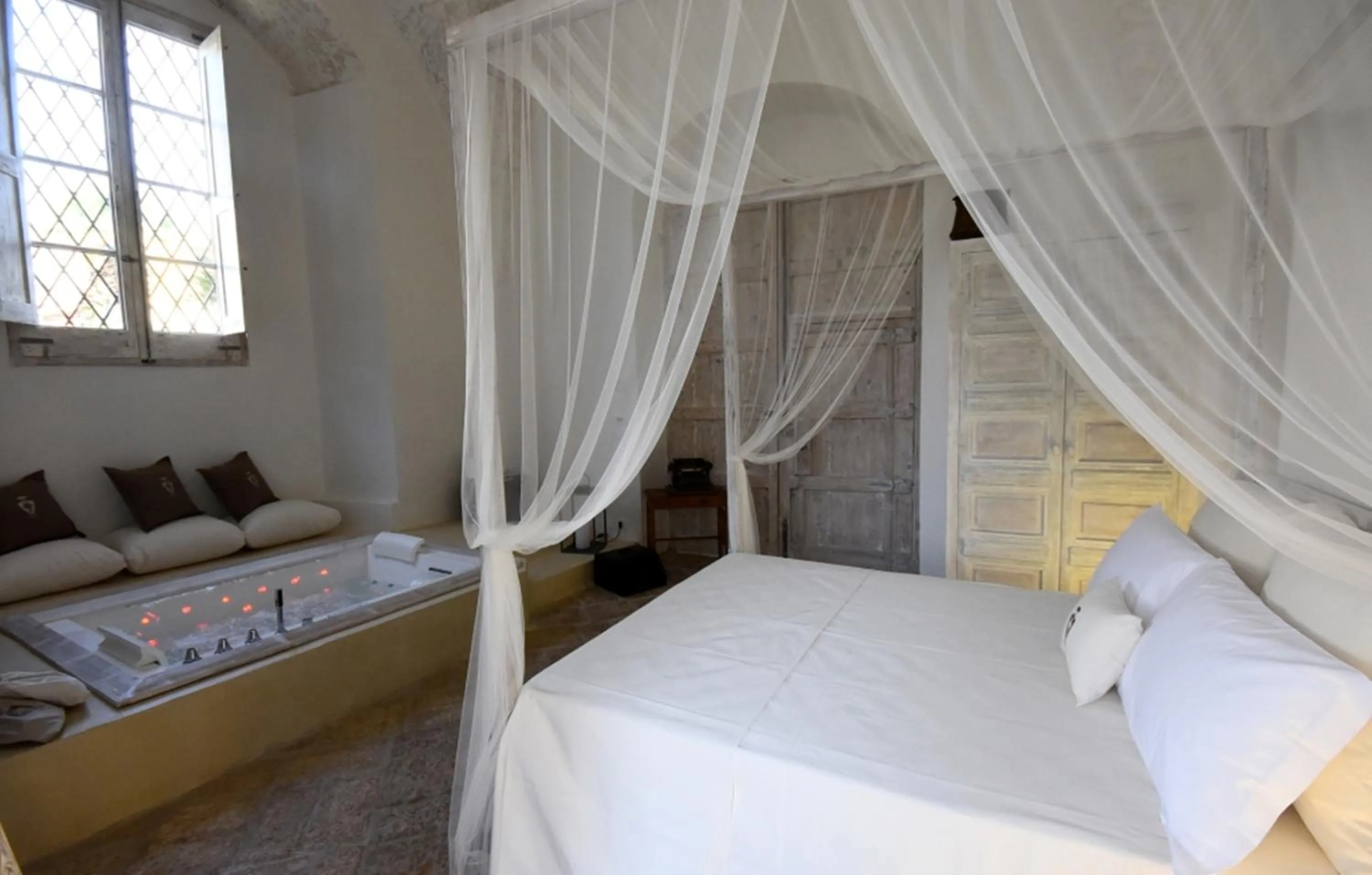 Bedroom, Bed in Palazzo Castriota