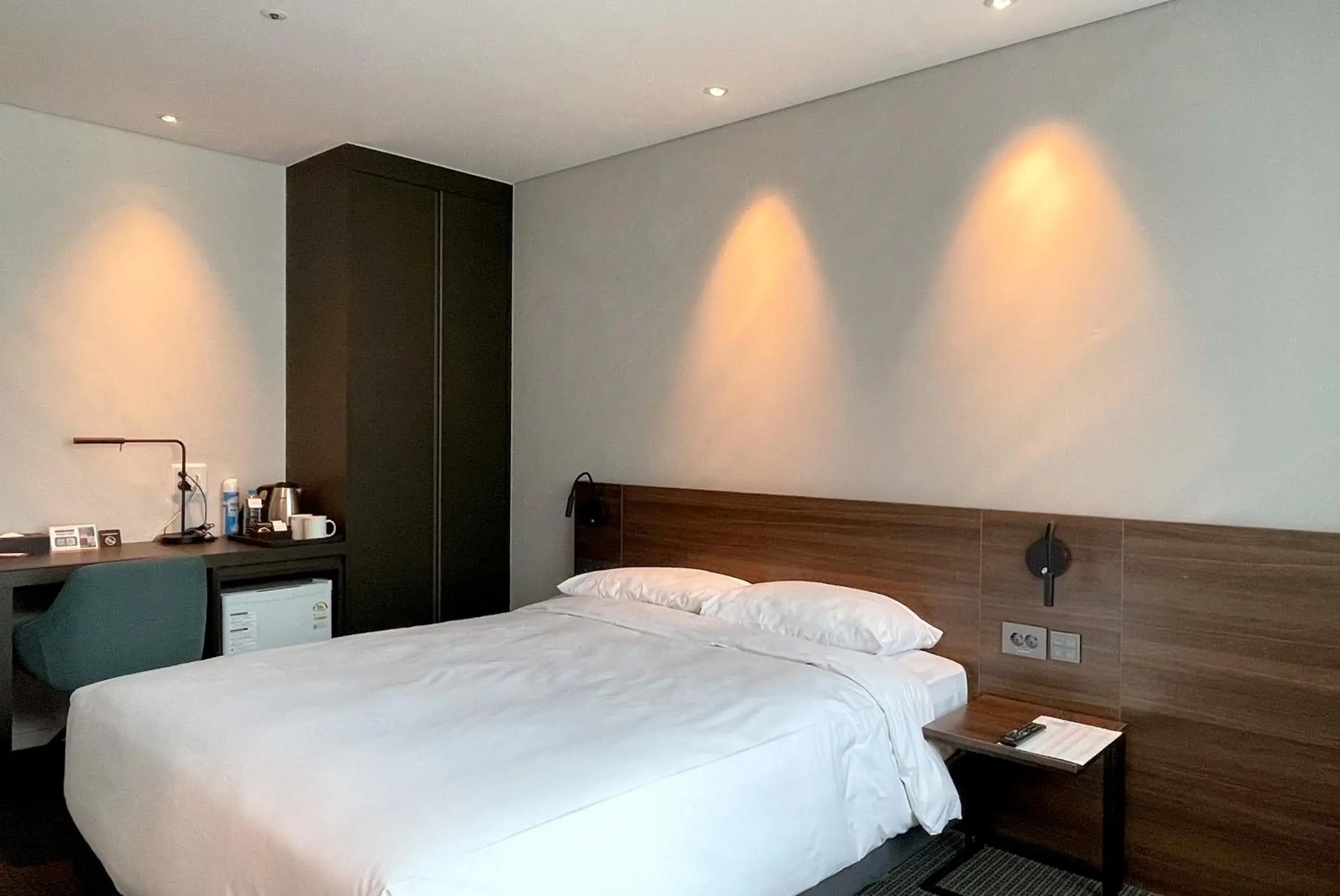 Bed in Grab The Ocean Songdo