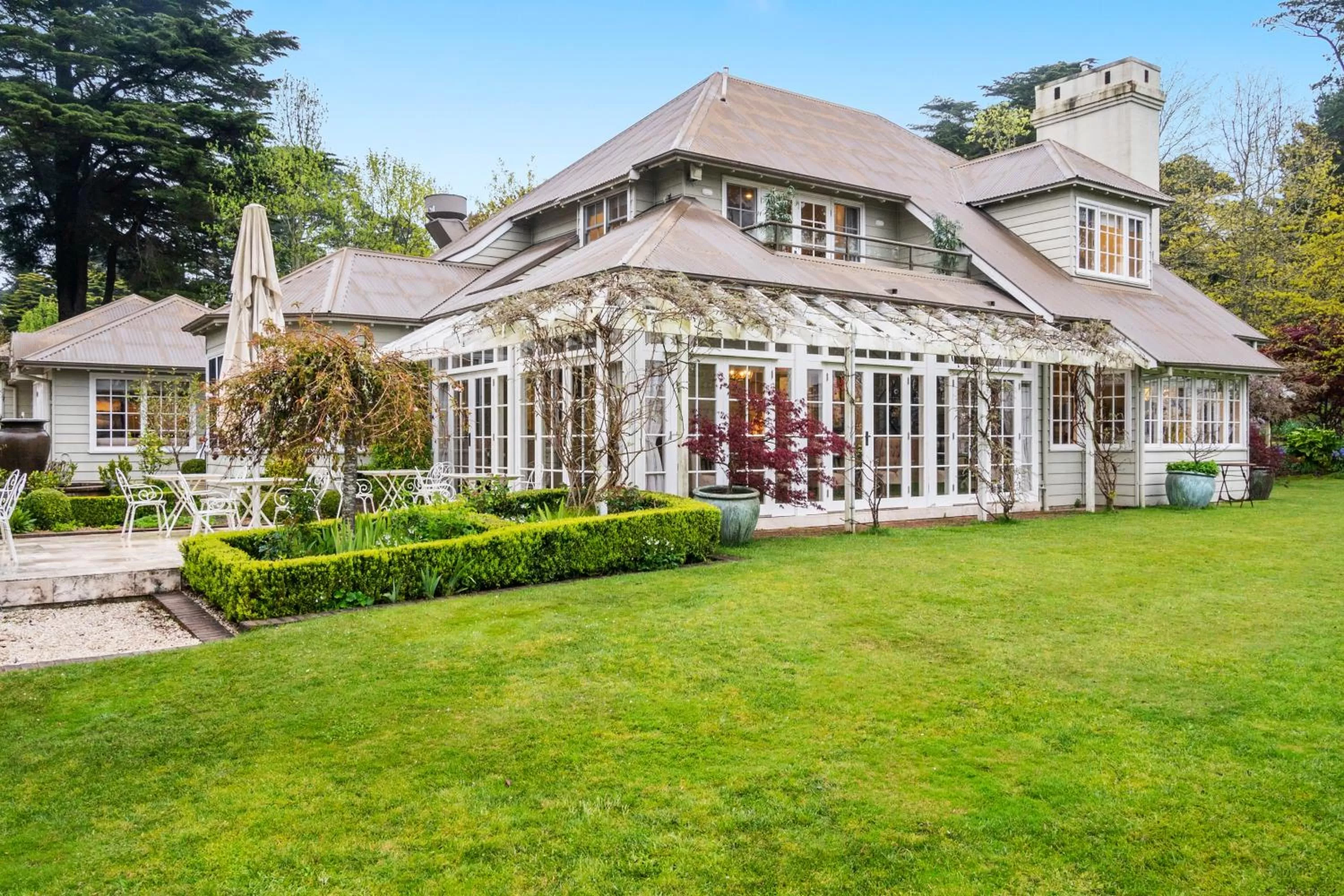 Property building in Parklands Country Gardens & Lodges Blue Mountains