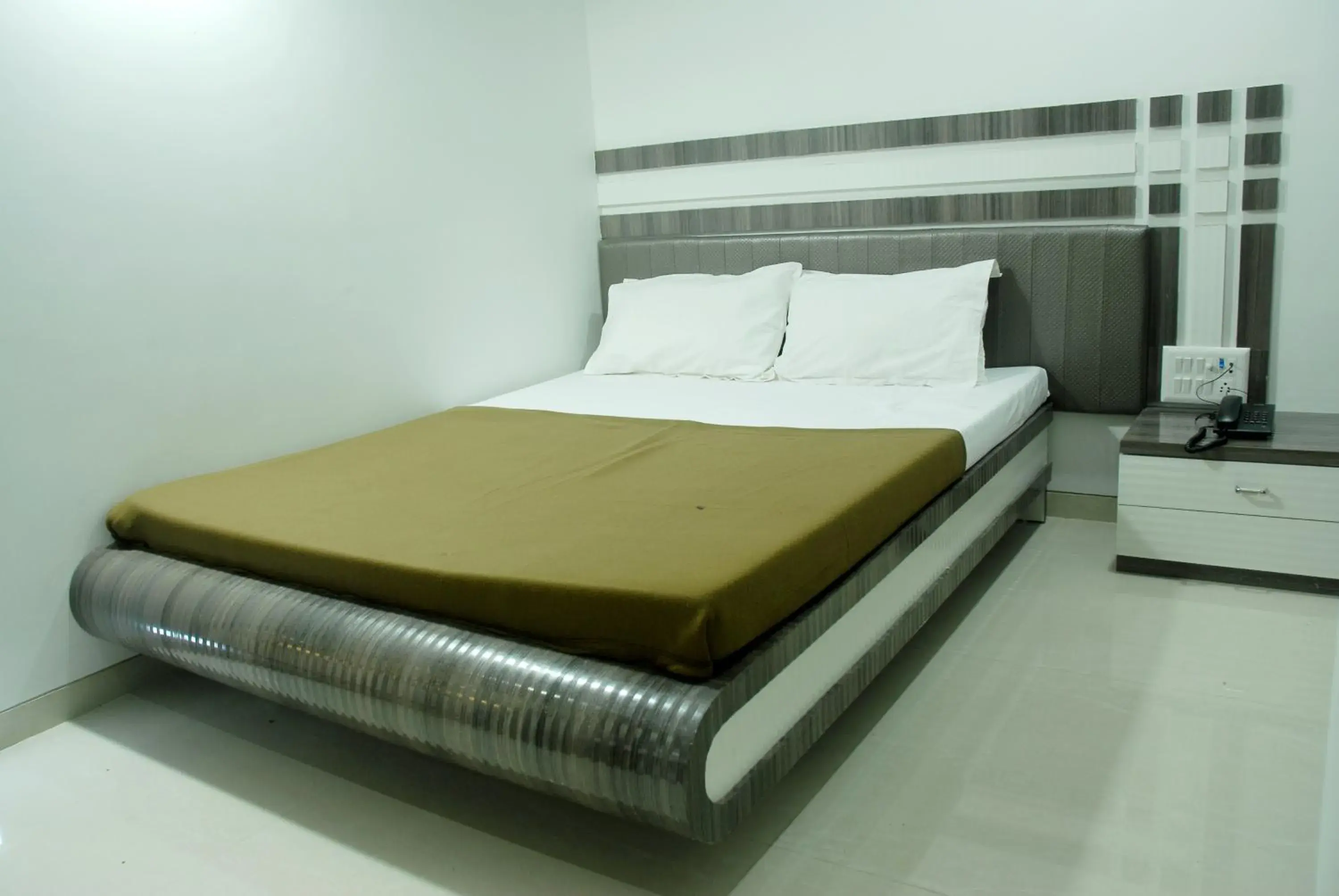 Bed in Hotel City View