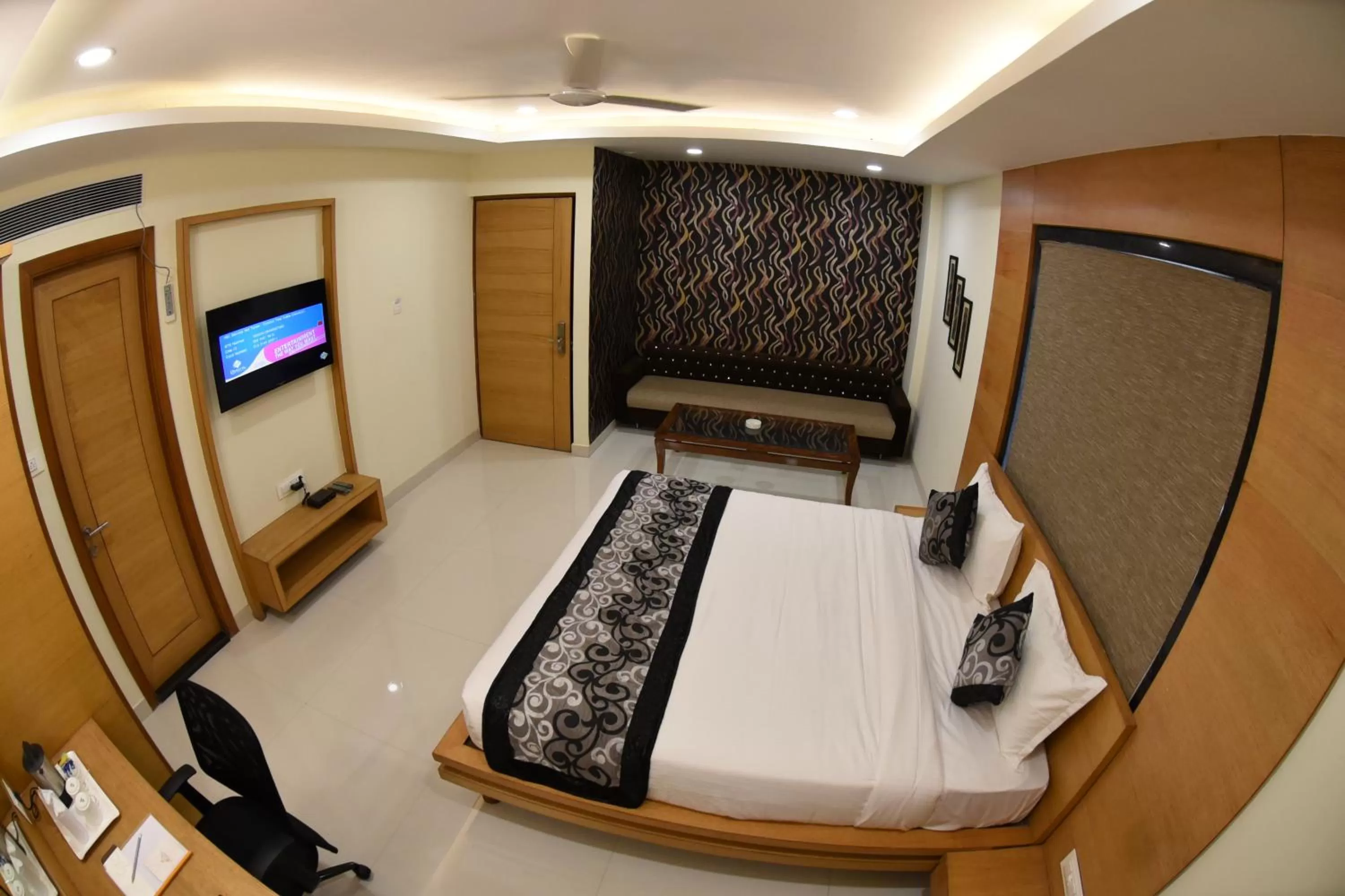 Bed in Hotel Grand Rajputana