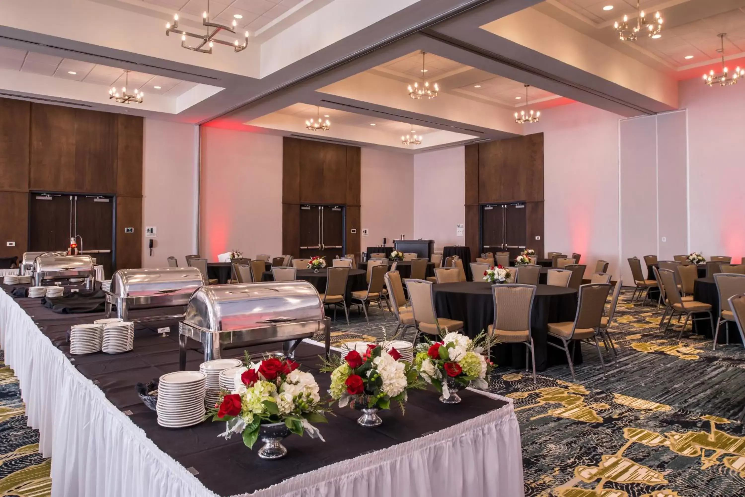 Banquet/Function facilities, Restaurant/Places to Eat in Holiday Inn Detroit Northwest - Livonia, an IHG Hotel