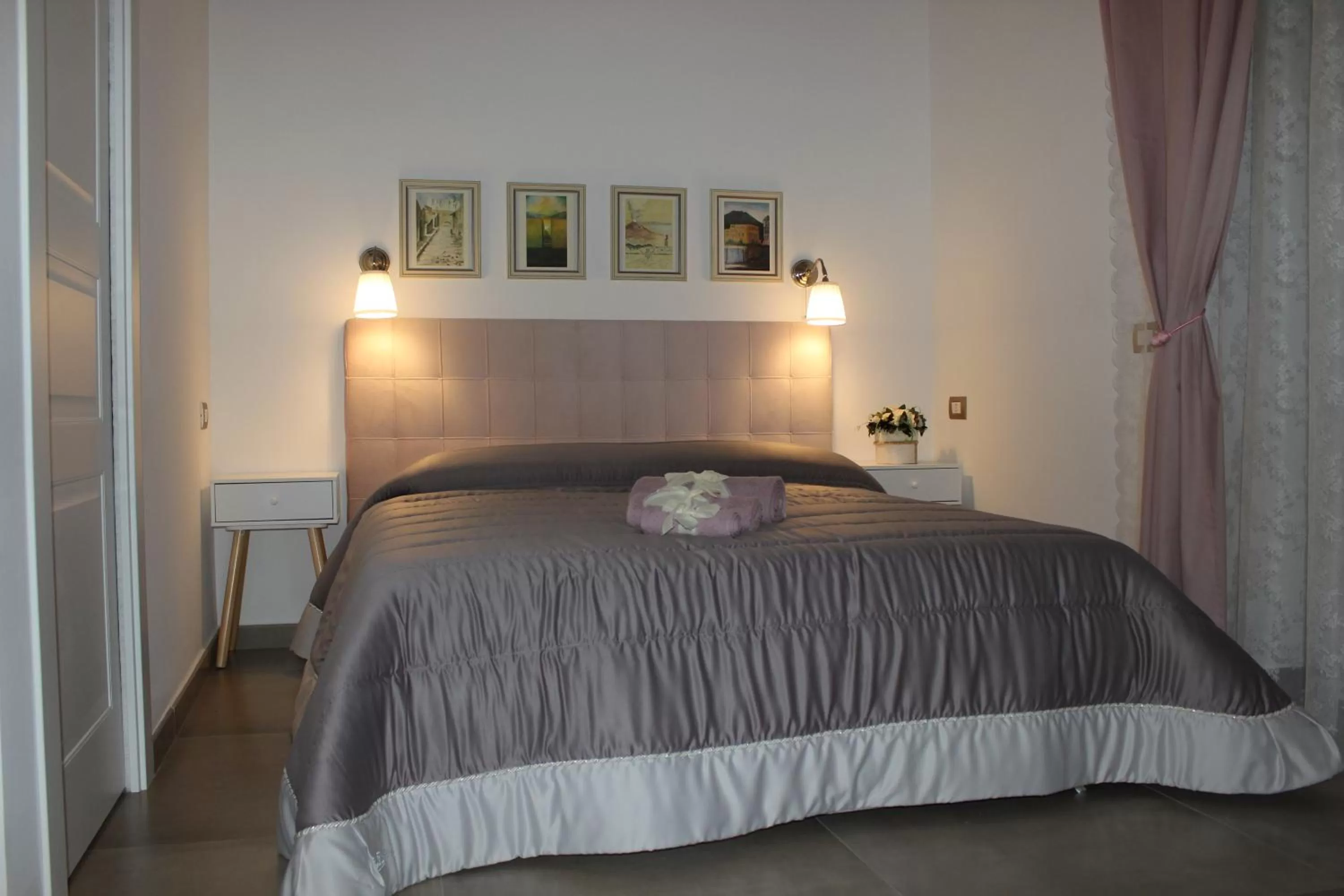 Bed in B&B 80056 Ercolano