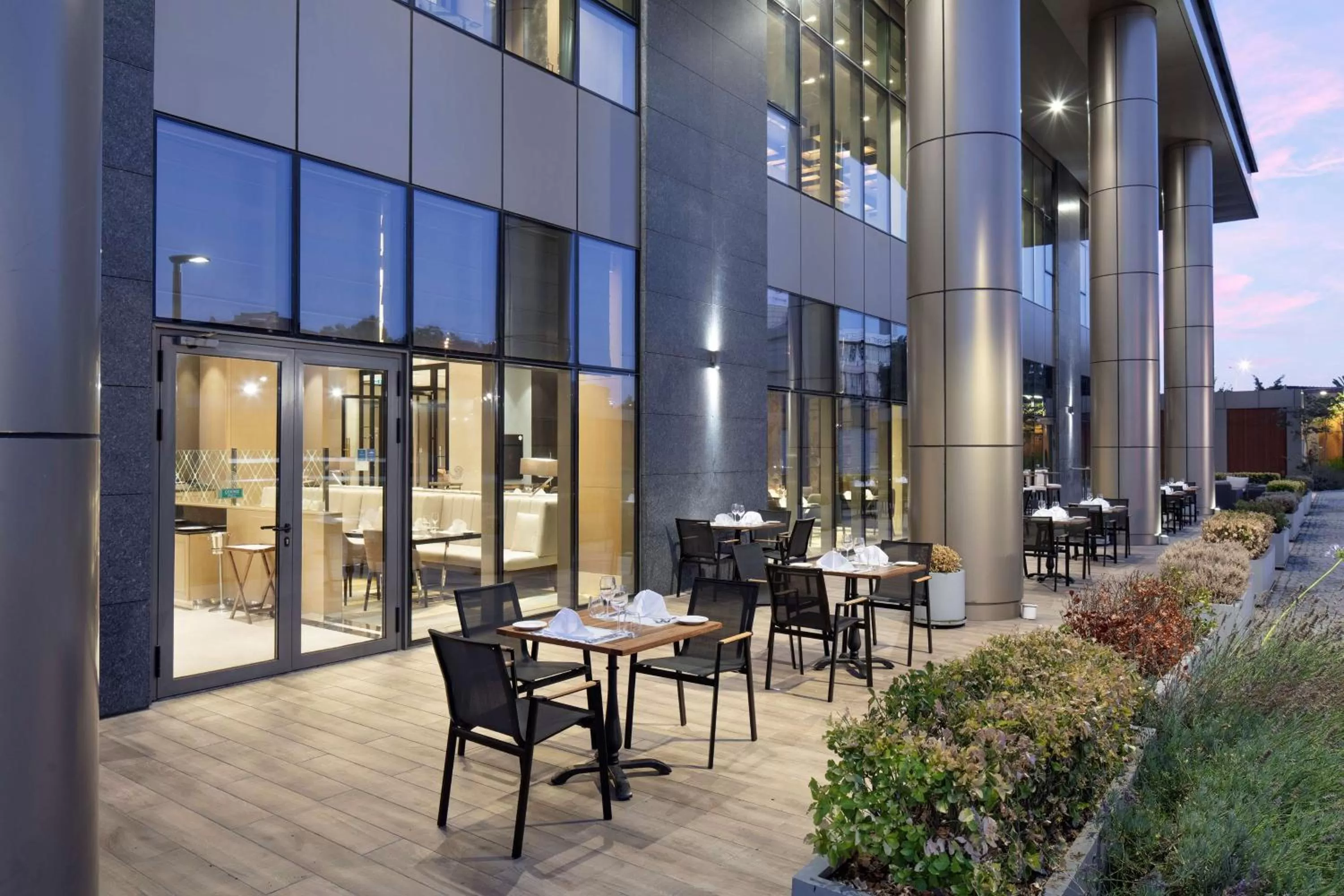 Restaurant/places to eat in Hilton Istanbul Bakirkoy