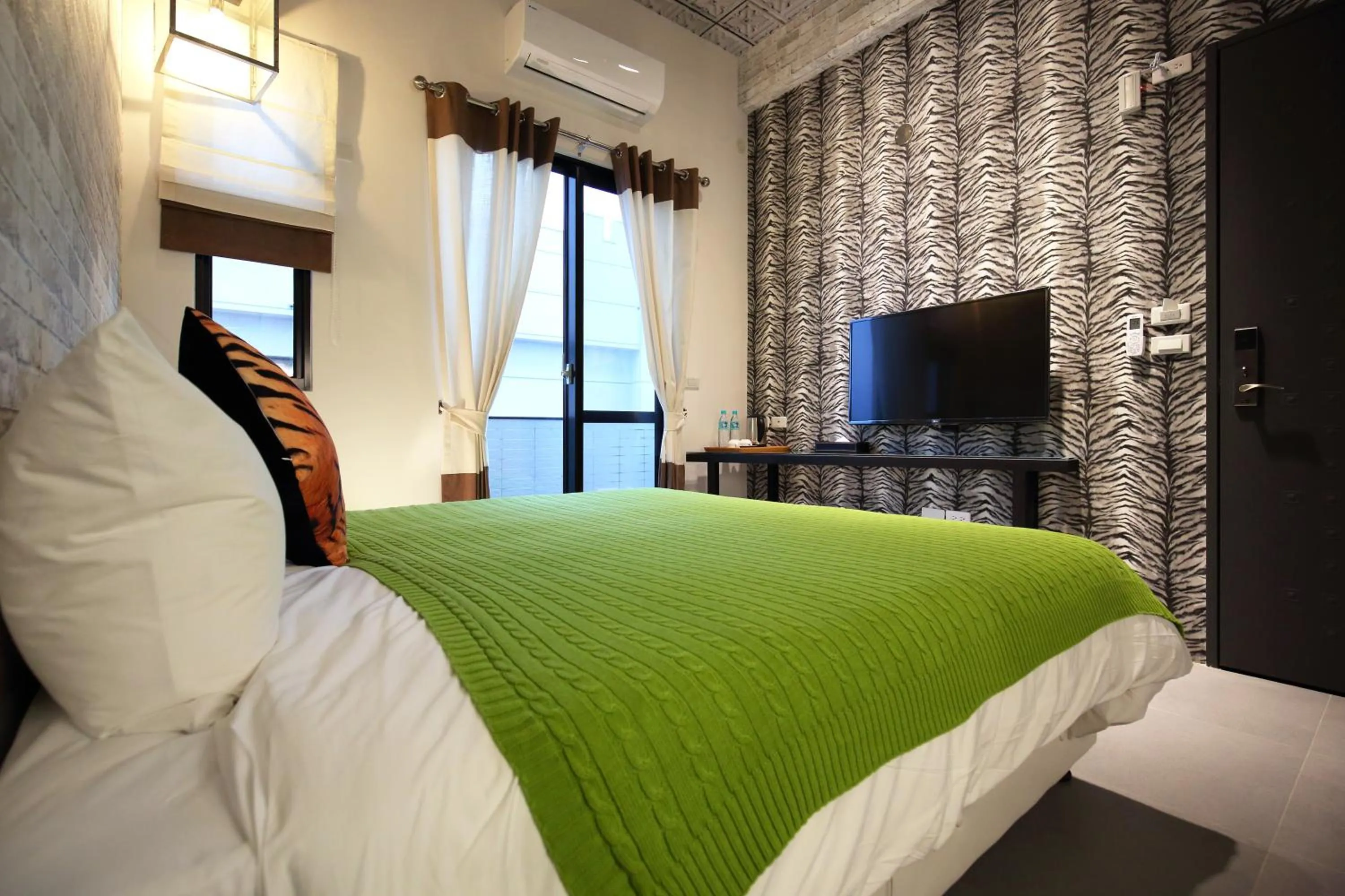 指南針民宿2178 & 工殿民宿2182