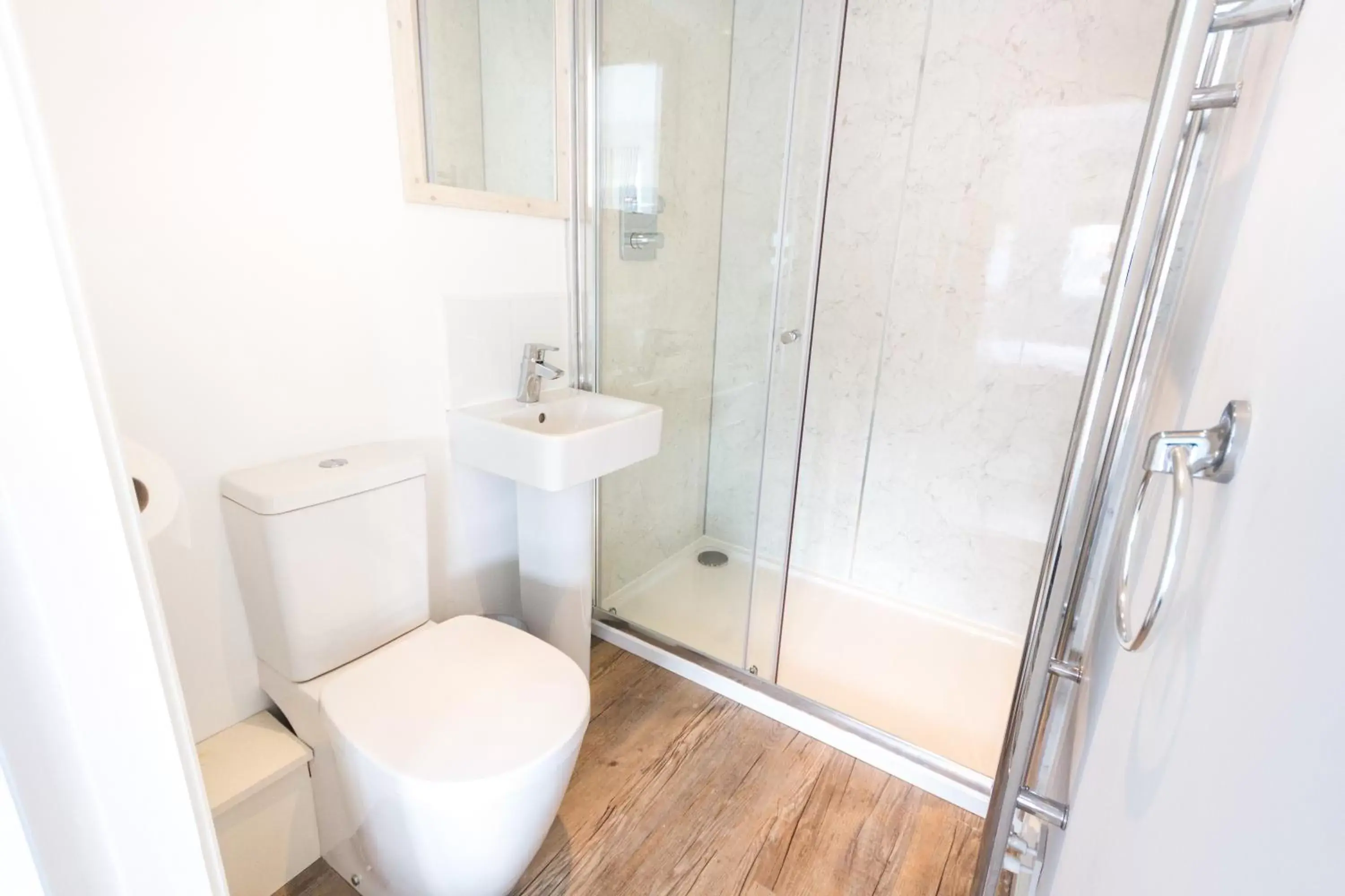 Shower, Bathroom in The Bay Filey