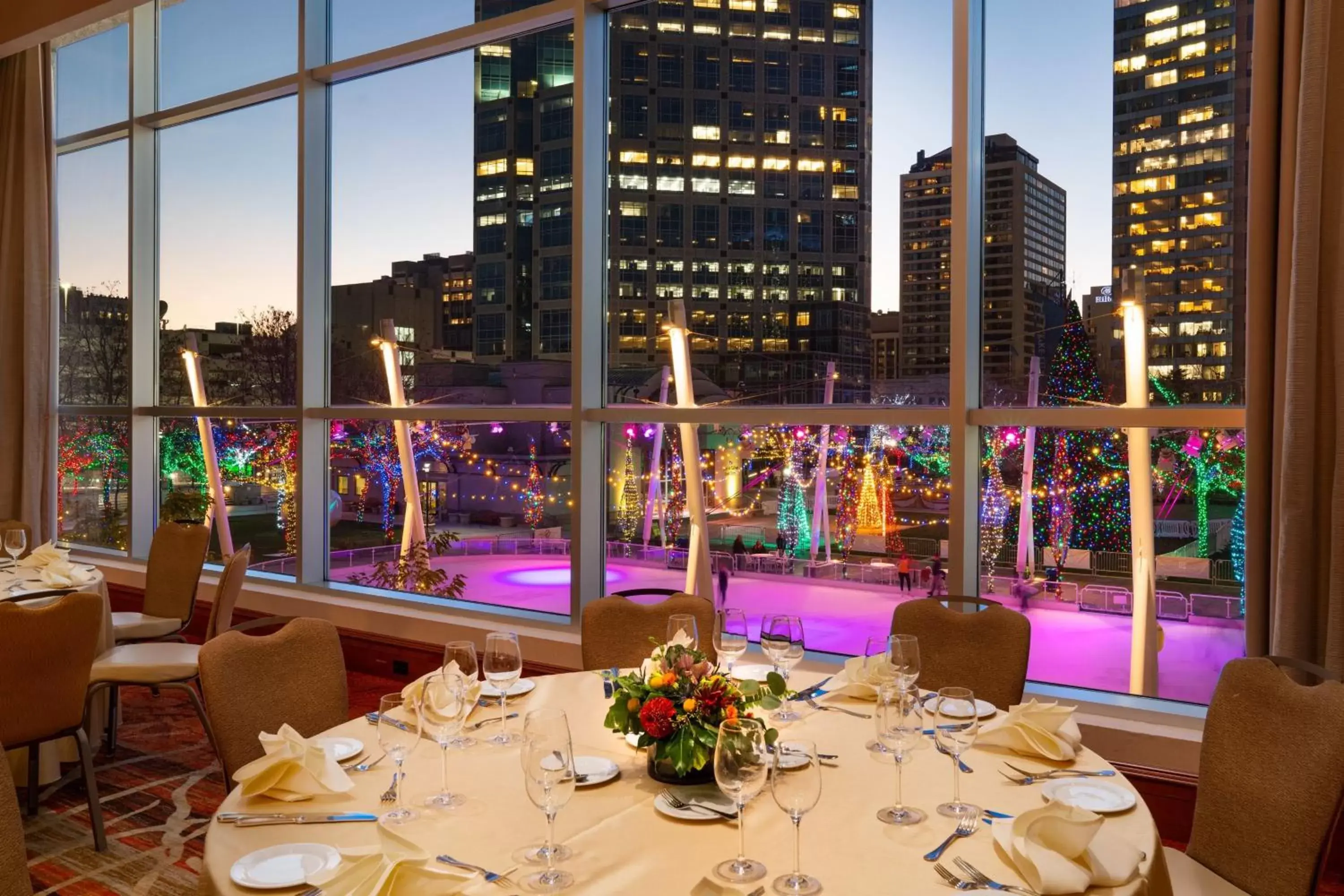 Meeting/conference room, Restaurant/Places to Eat in Marriott Salt Lake City Center