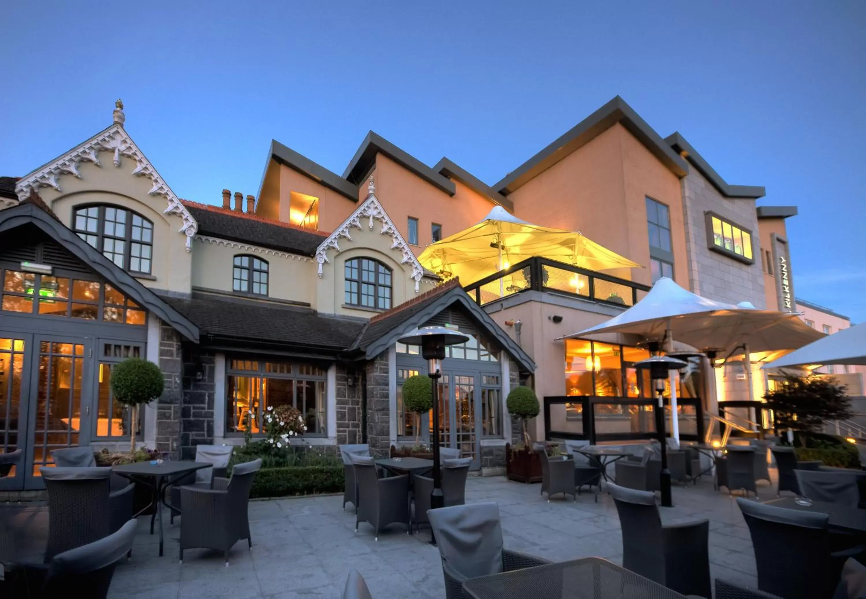 Facade/entrance in Hotel Kilkenny Facade/entrance in Hotel Kilkenny