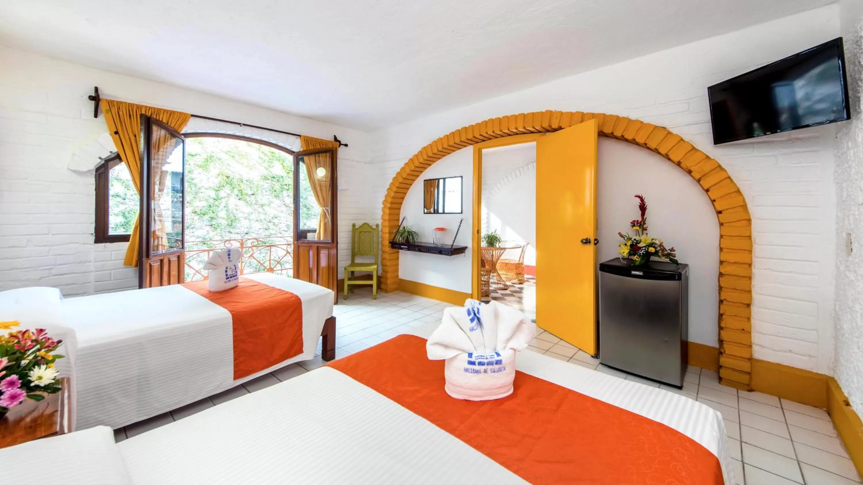 TV and multimedia, Bed in Hotel Hacienda de Vallarta Centro