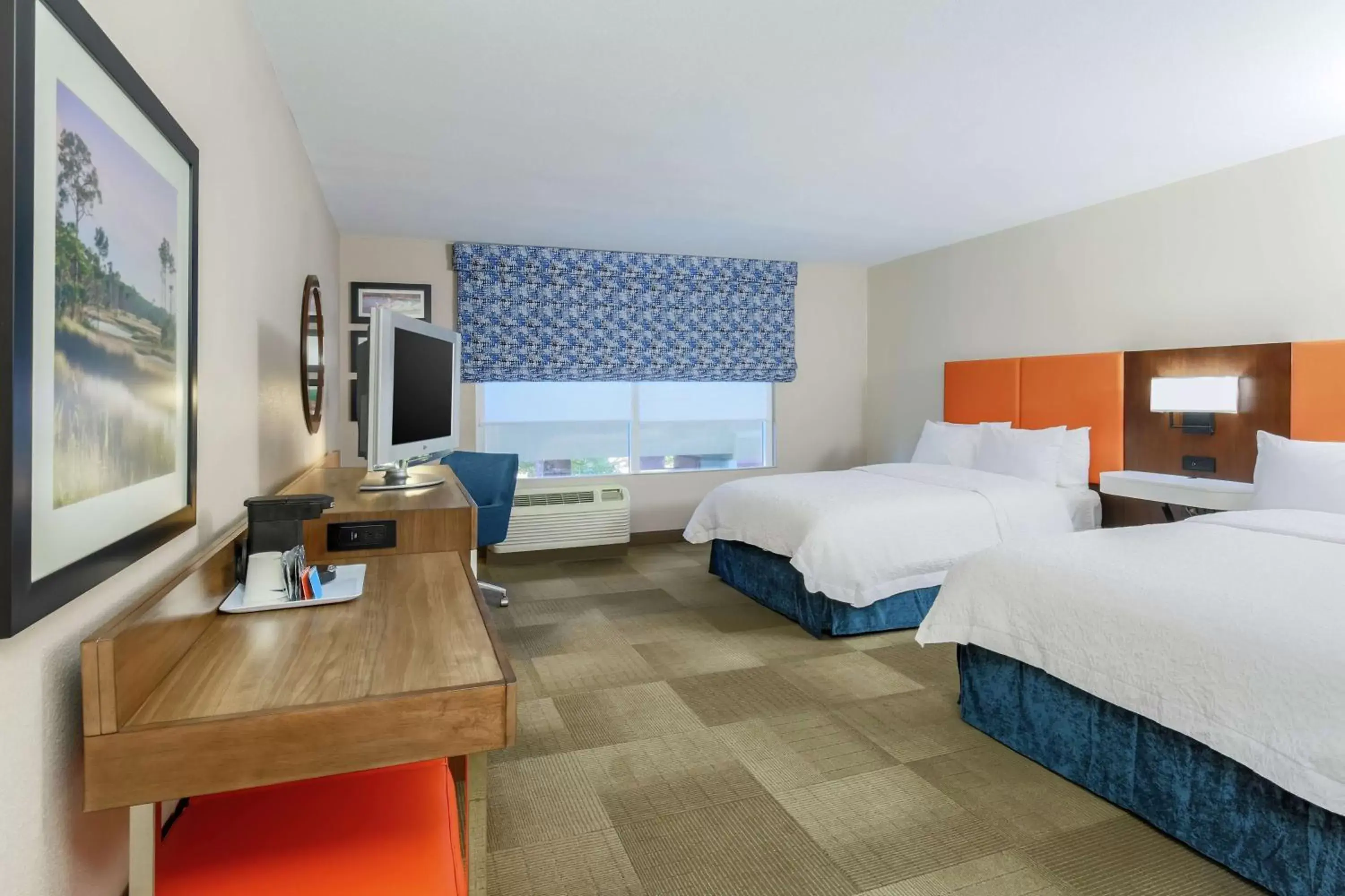 Bed in Hampton Inn & Suites Tallahassee I-10-Thomasville Road