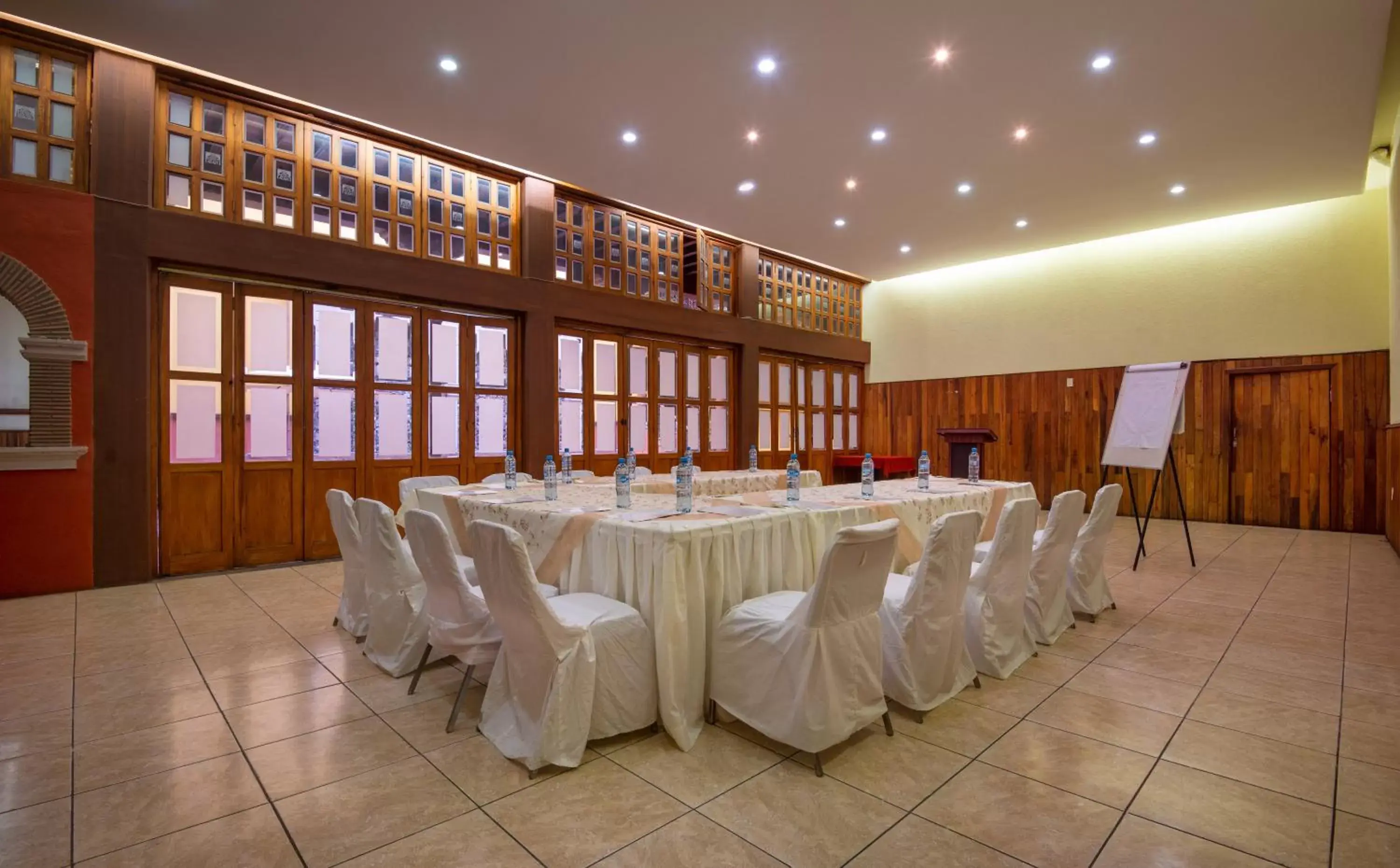 Banquet/Function facilities, Banquet Facilities in Hotel la Parroquia