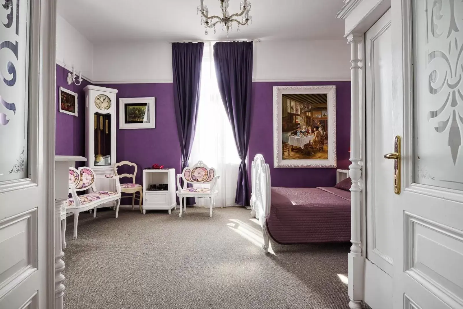 TV and multimedia, Bed in Hotel Galija TV and multimedia, Bed in Hotel Galija