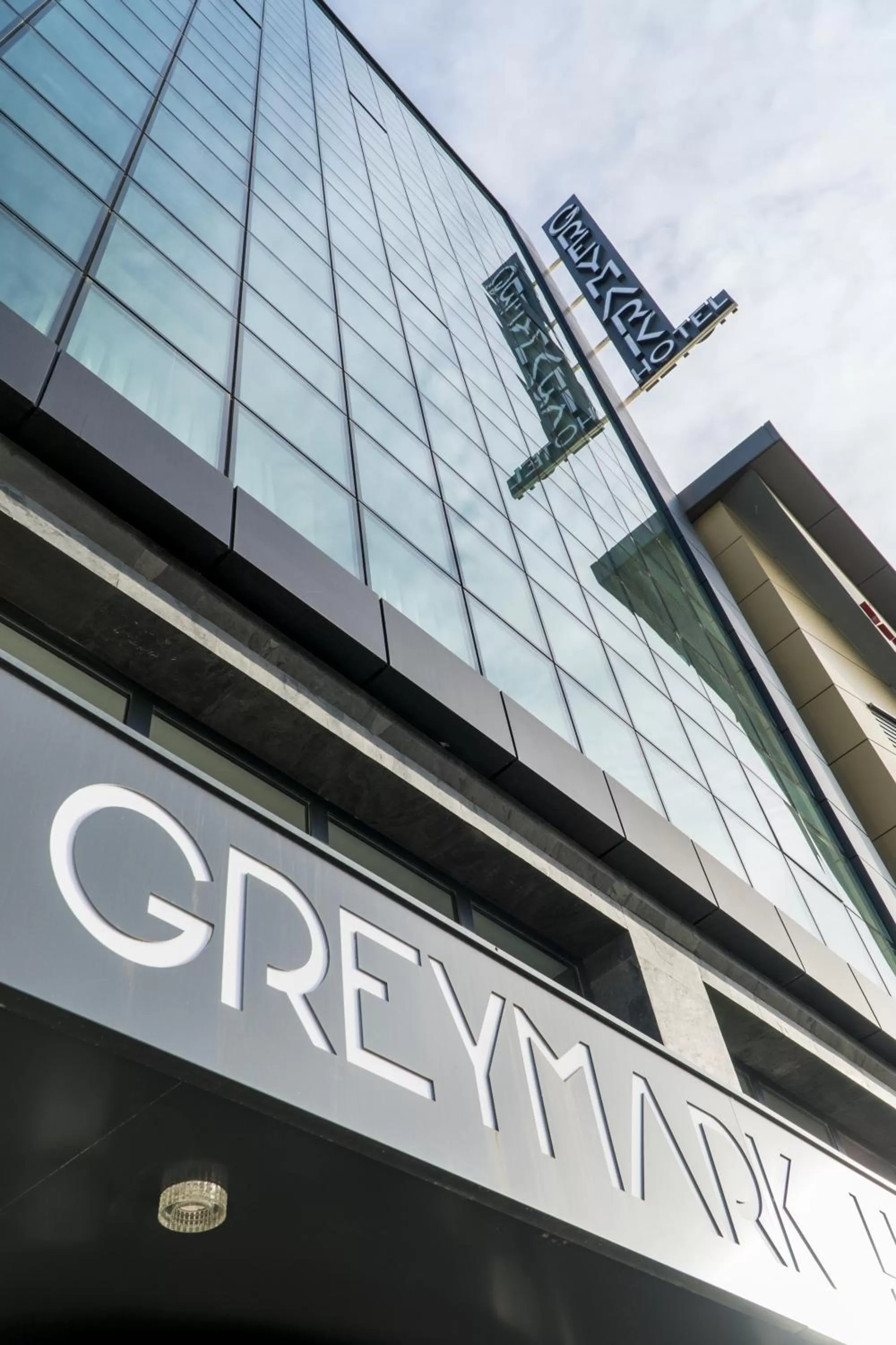 Text overlay in Greymark Hotel