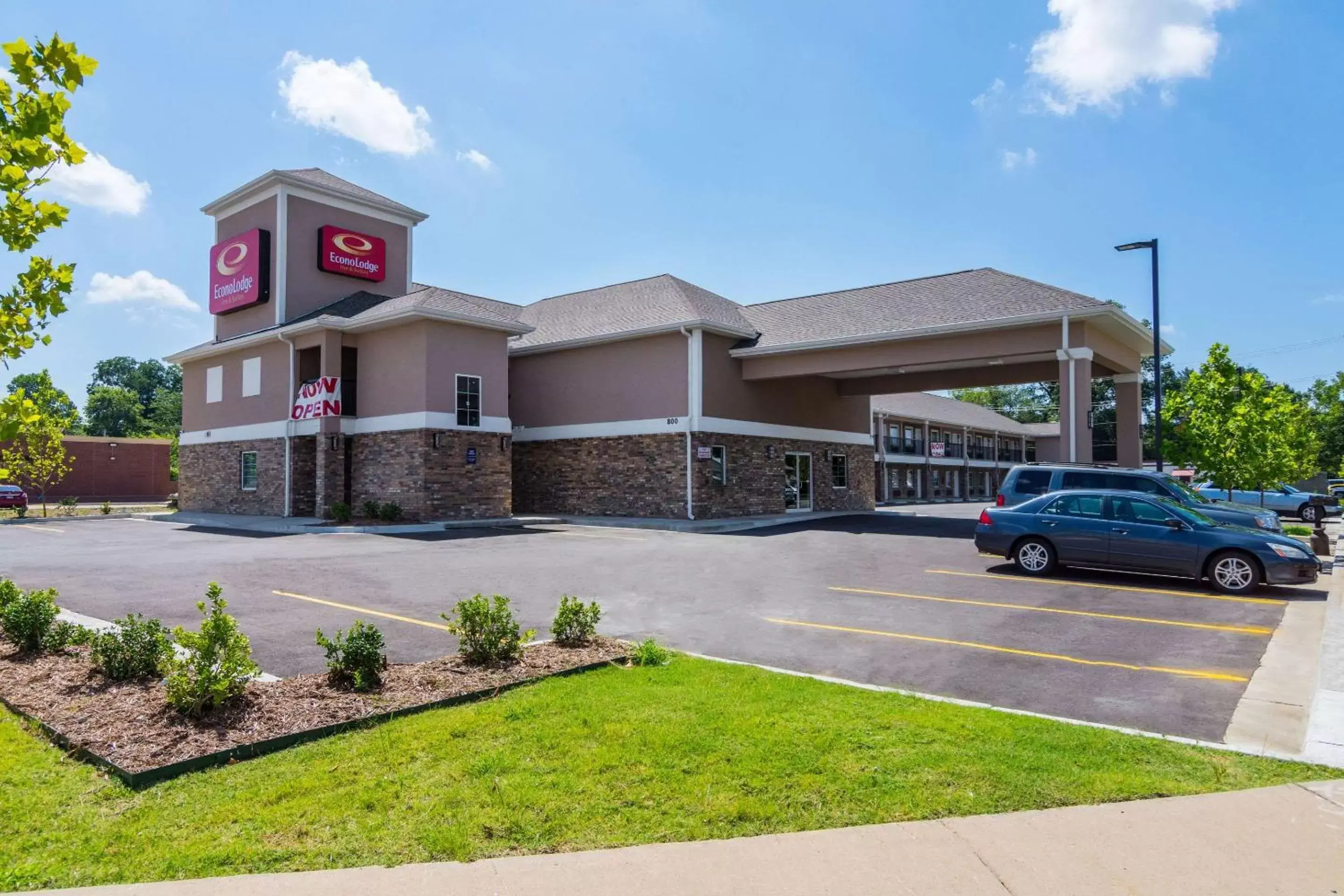 Property Building in Econo Lodge Inn & Suites North Little Rock