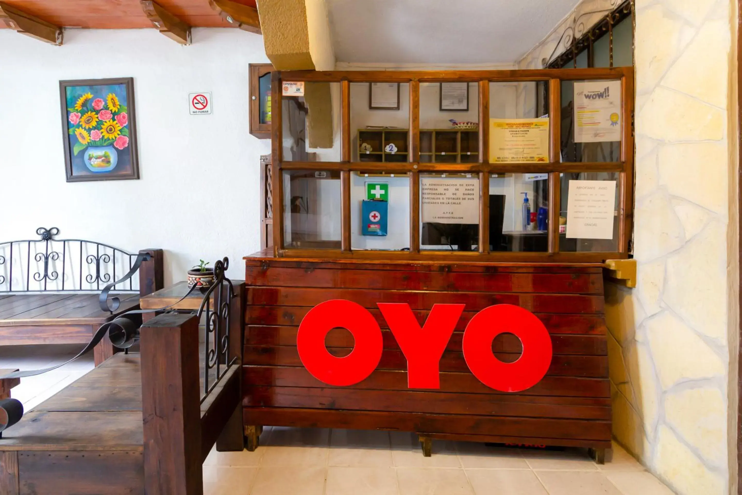 Lobby or reception in OYO Hotel Las Nubes