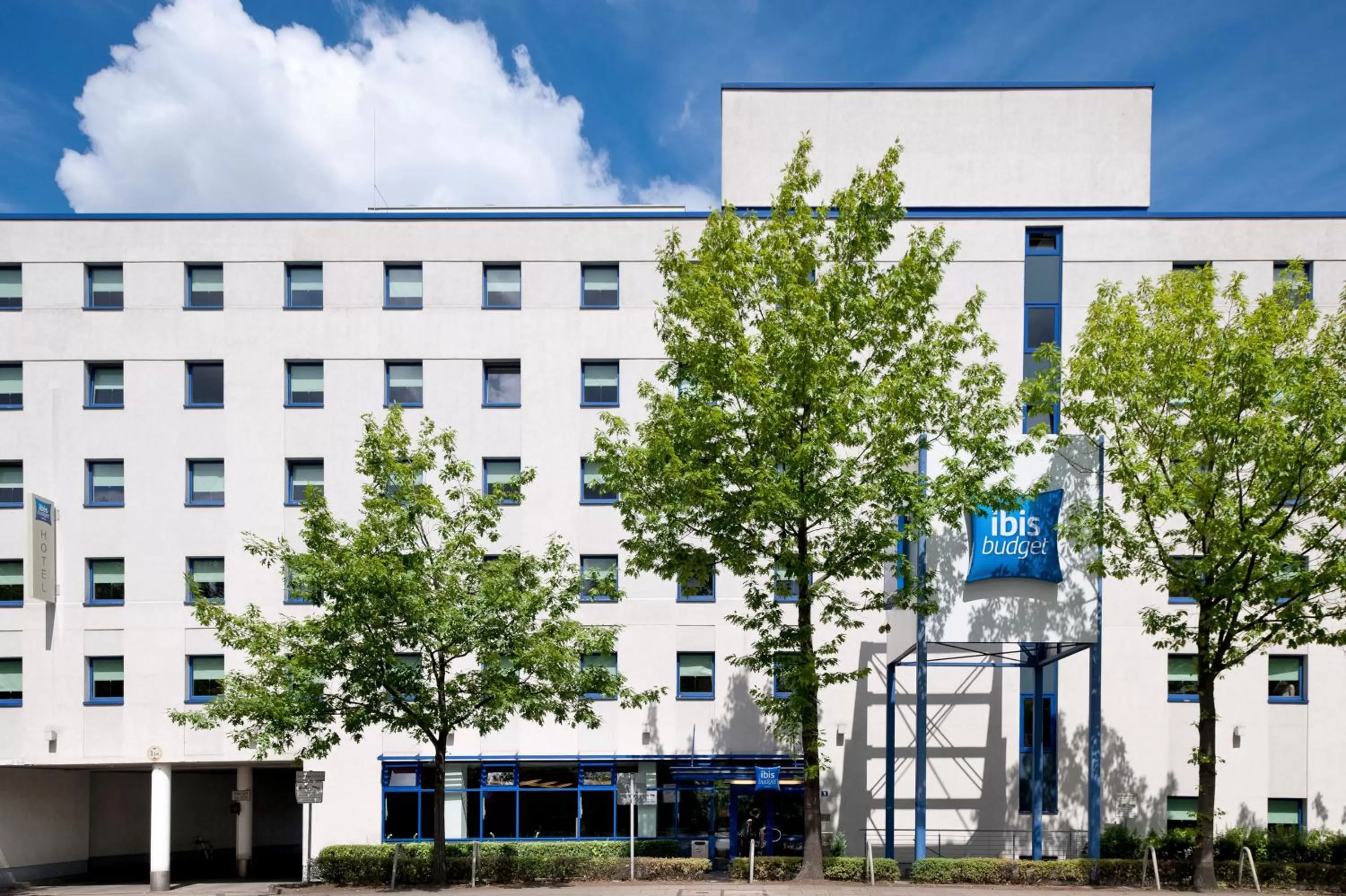 Property building in ibis budget Hamburg Altona