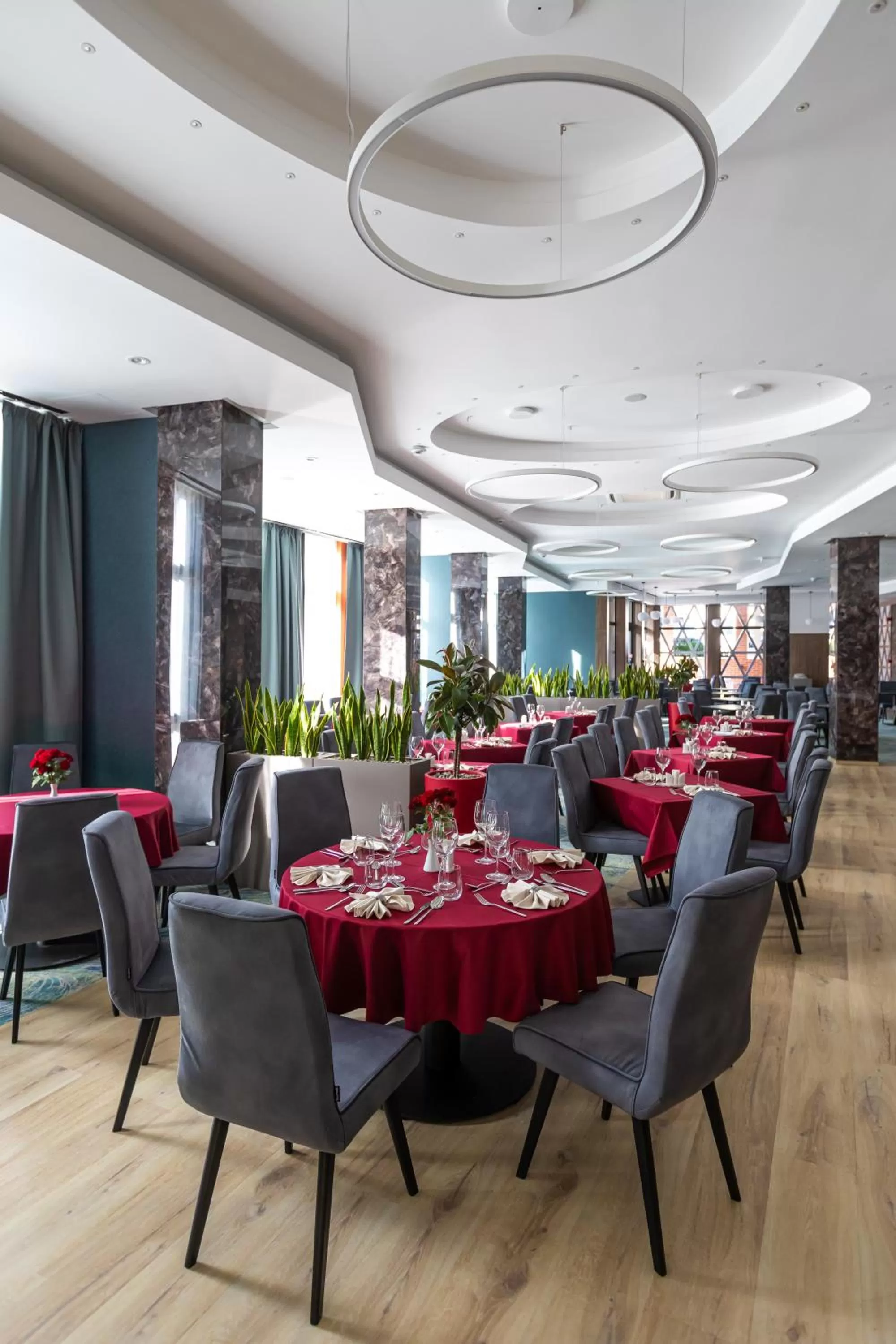 Restaurant/places to eat in HOTEL CRYSTAL WELLNESS & SPA superior