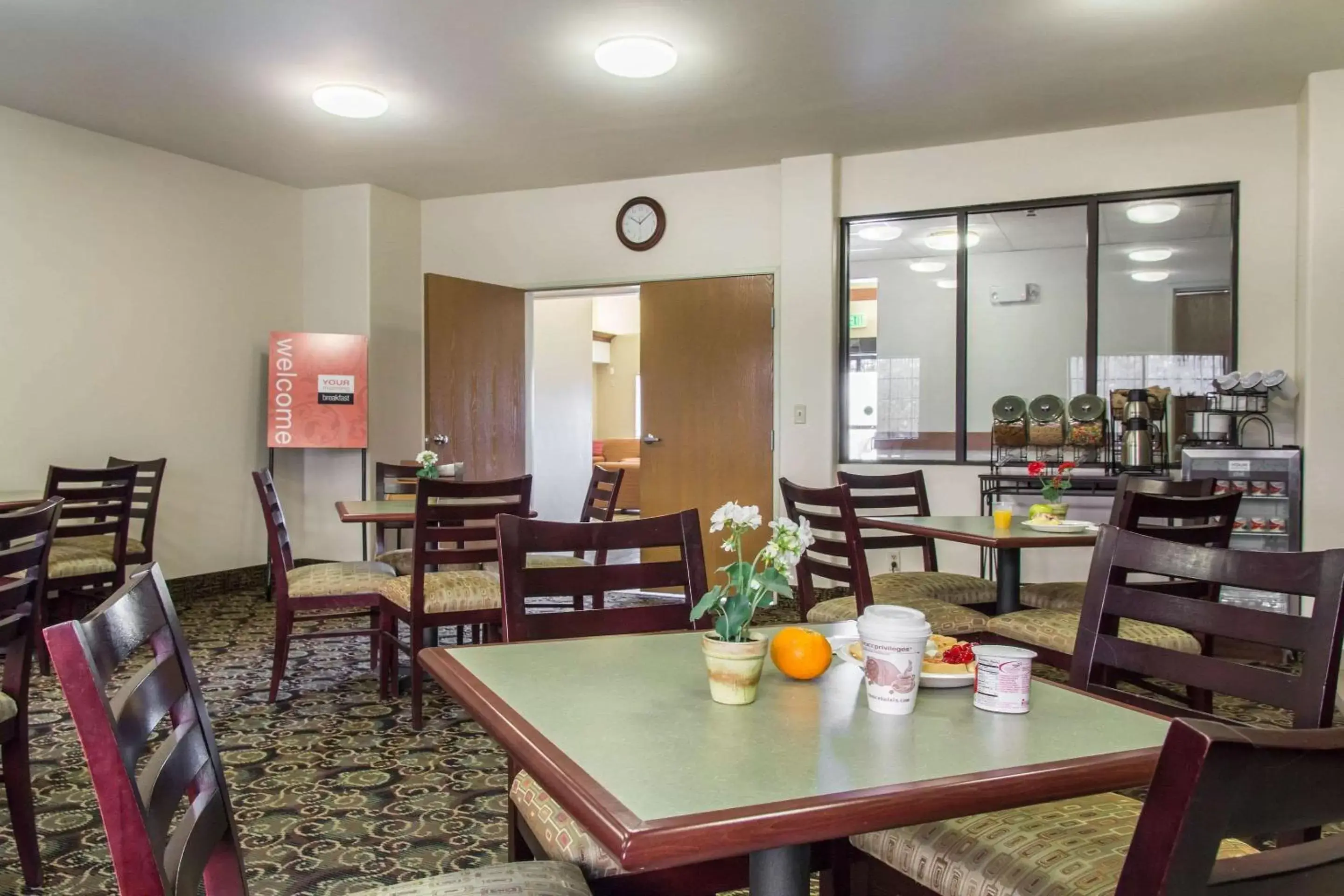 Restaurant/Places to Eat in Quality Inn & Suites Vail Valley