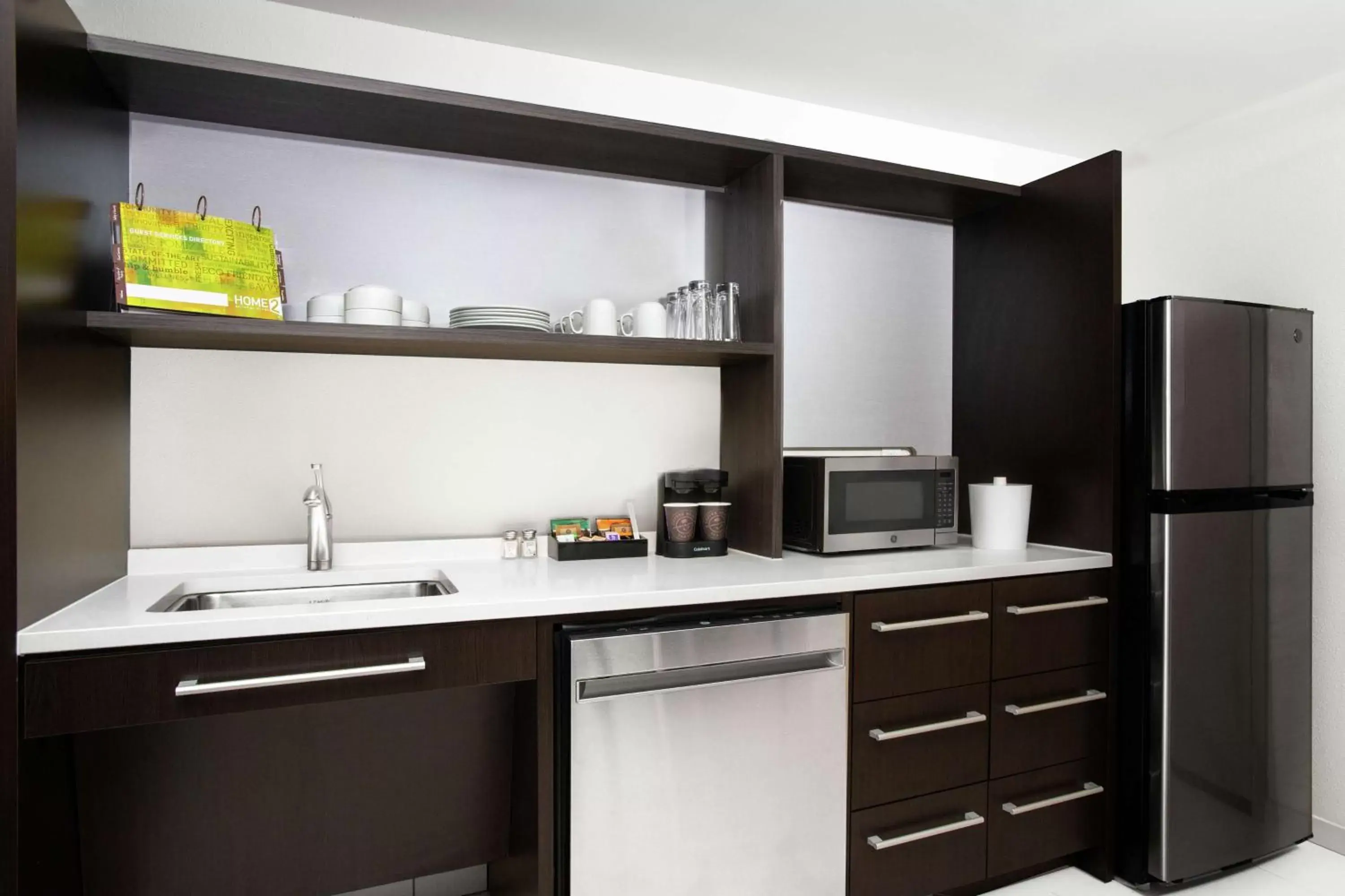 Kitchen or kitchenette, Kitchen/Kitchenette in Home2 Suites by Hilton Long Island Brookhaven