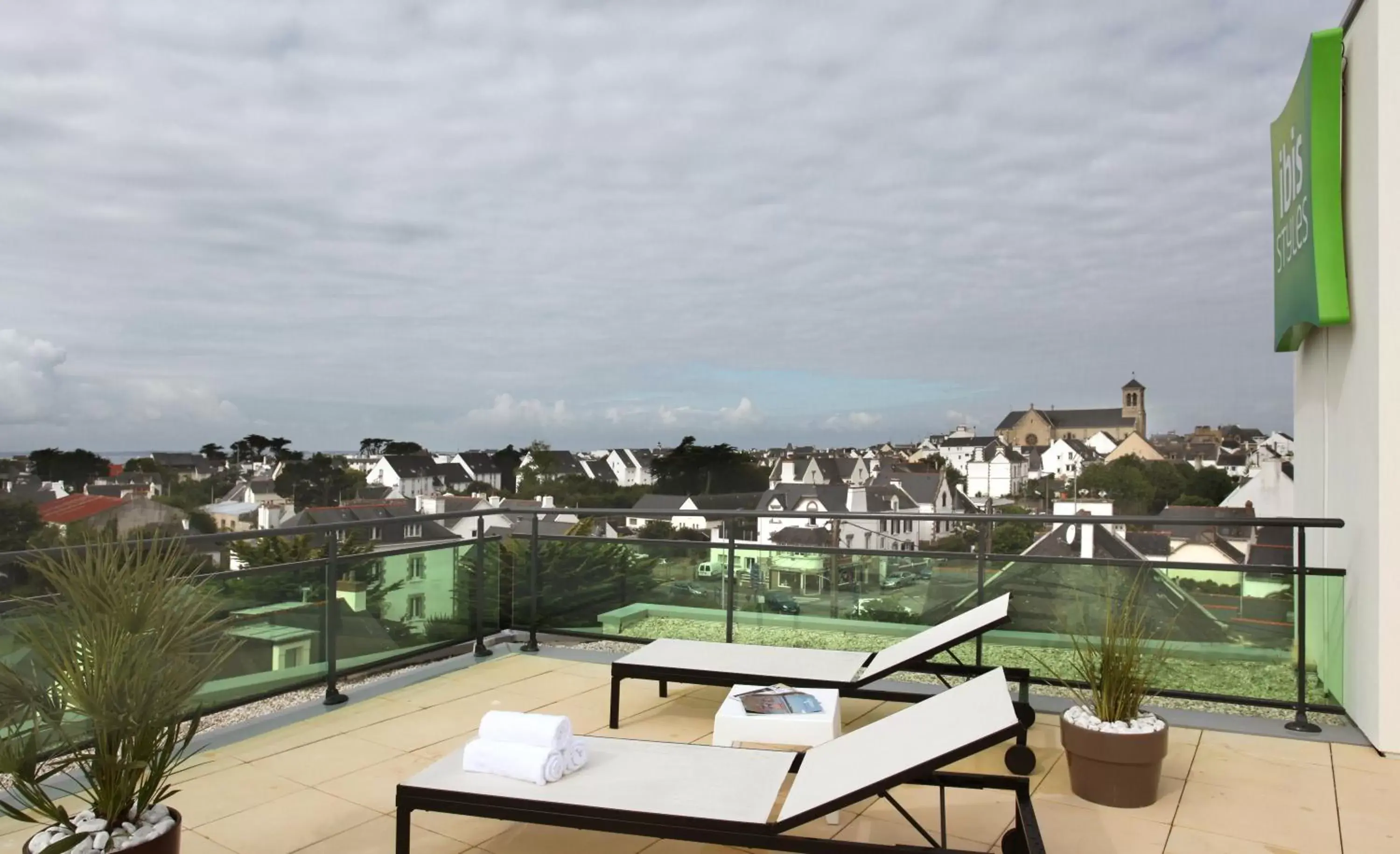 Balcony/Terrace in ibis Styles Quiberon Centre