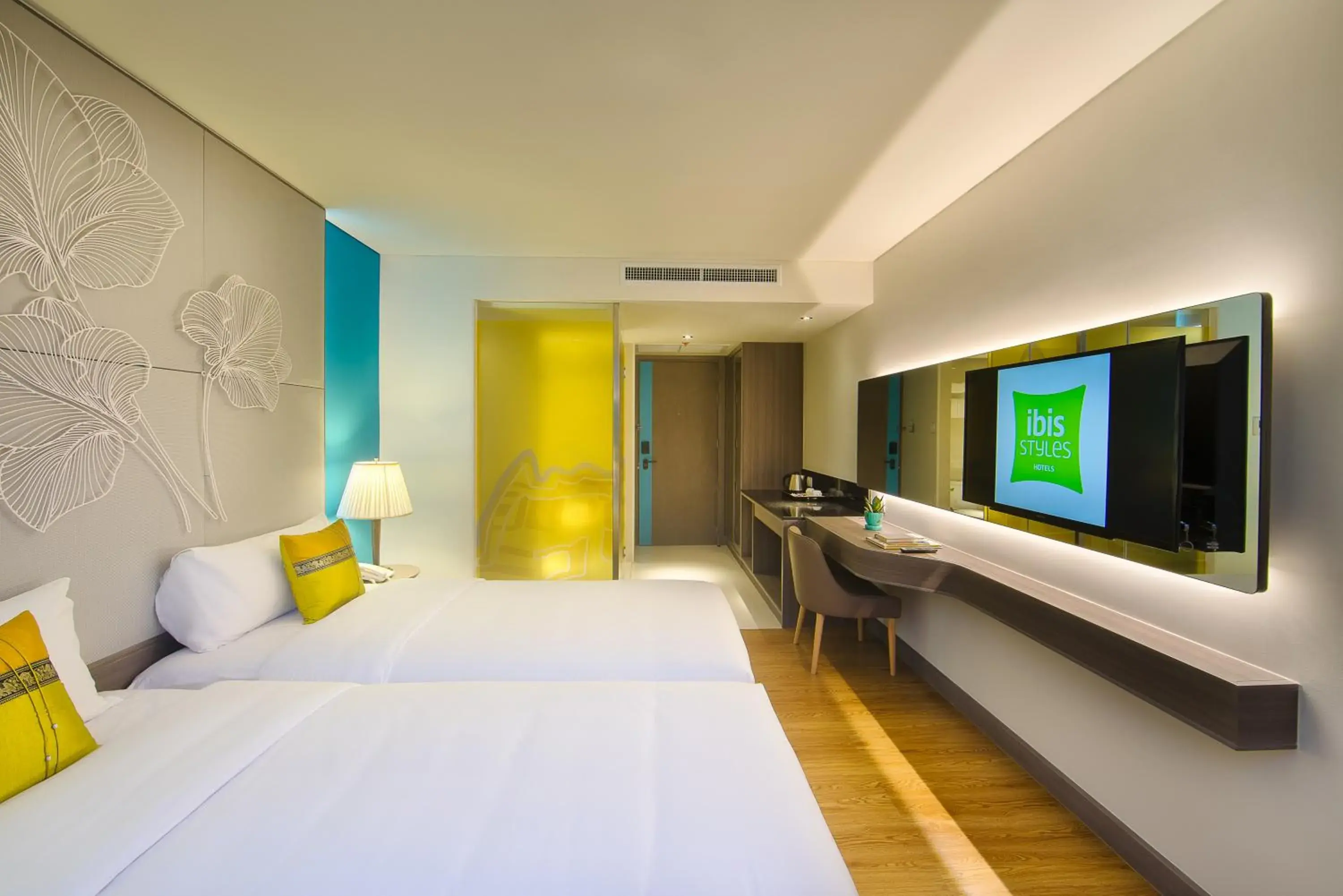 Bedroom, TV/Entertainment Center in ibis Styles Siem Reap