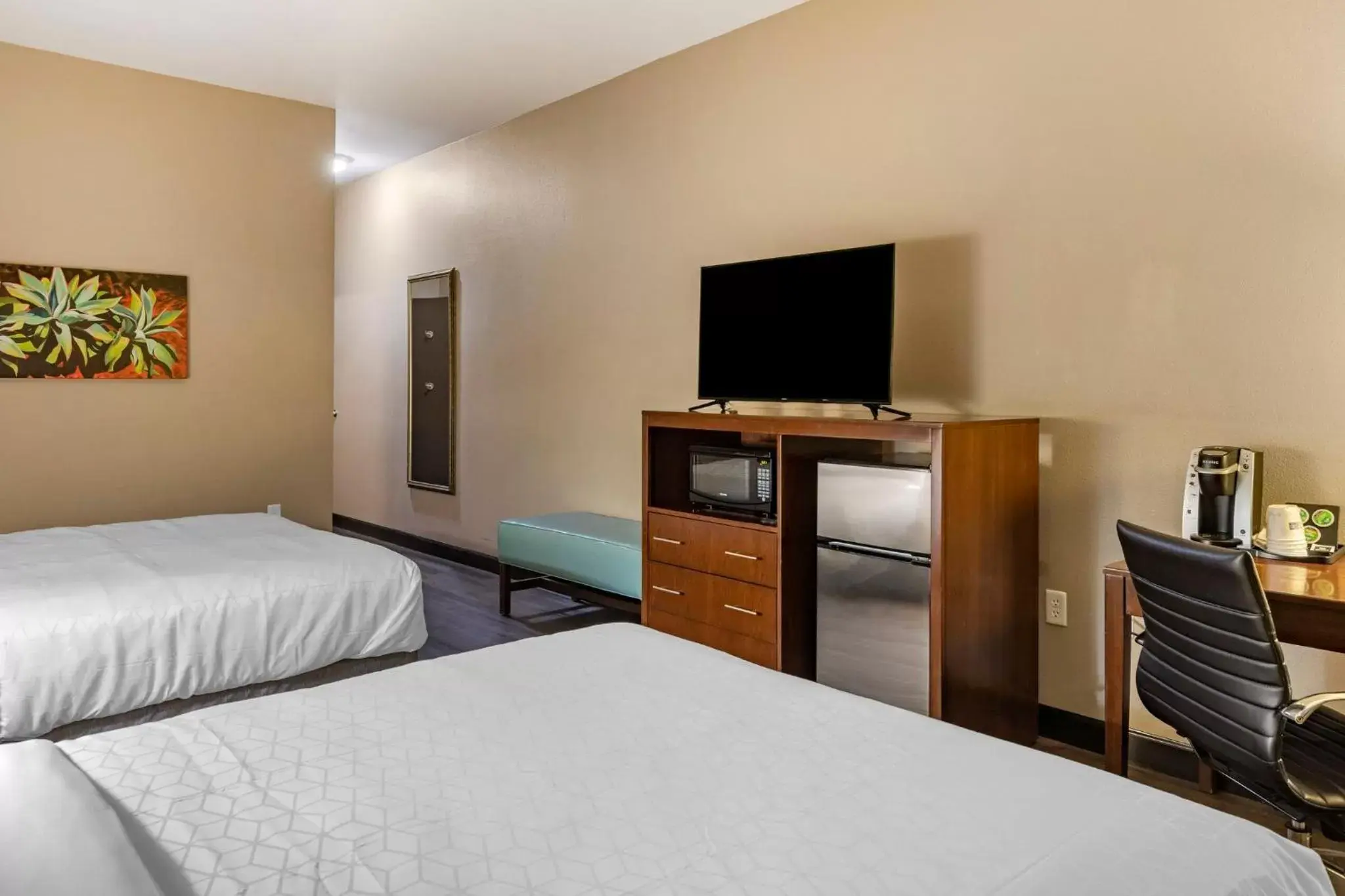 Photo of the whole room, Bed in Holiday Inn Express Indio, an IHG Hotel