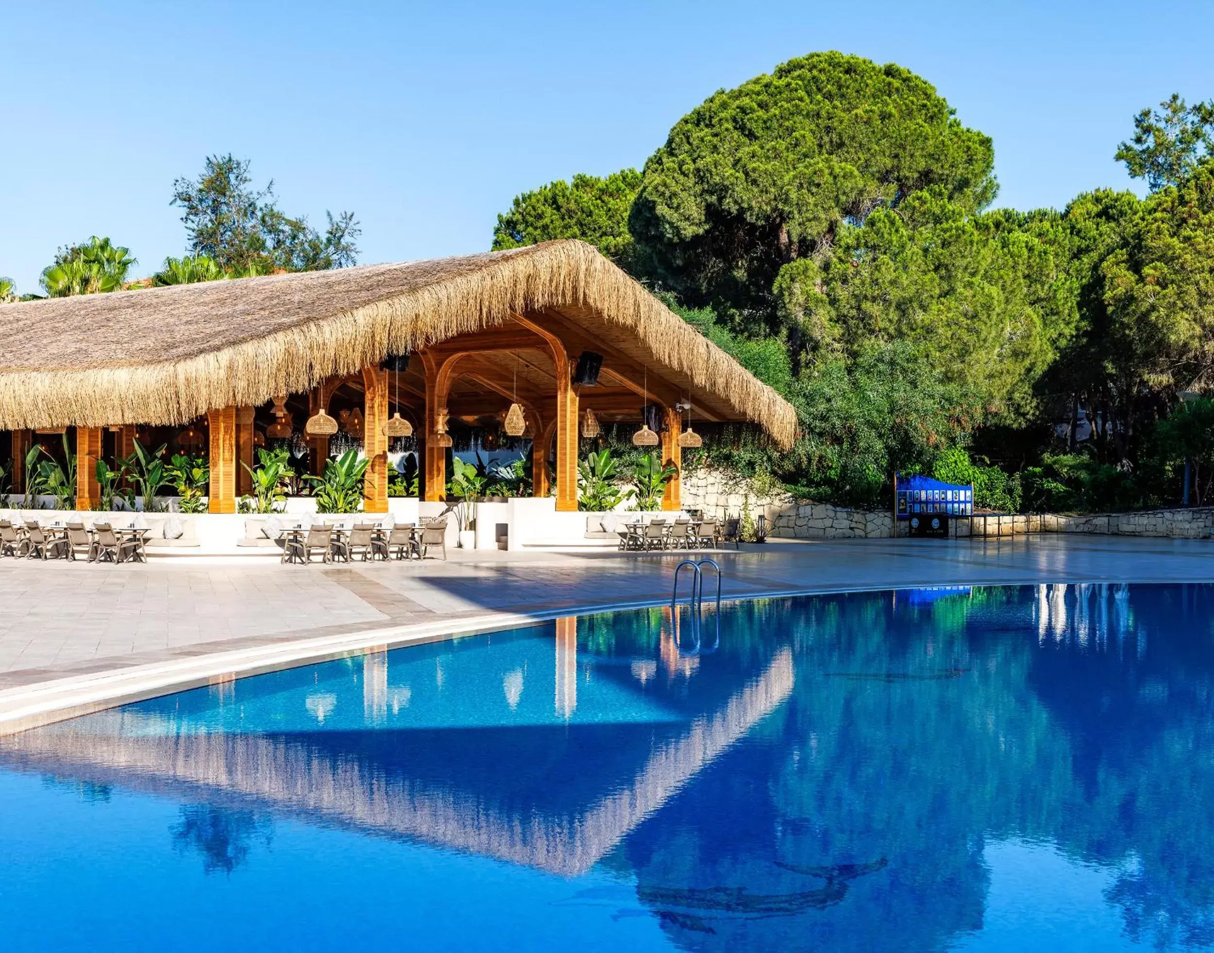 Restaurant/places to eat, Swimming Pool in Sirene Belek Hotel