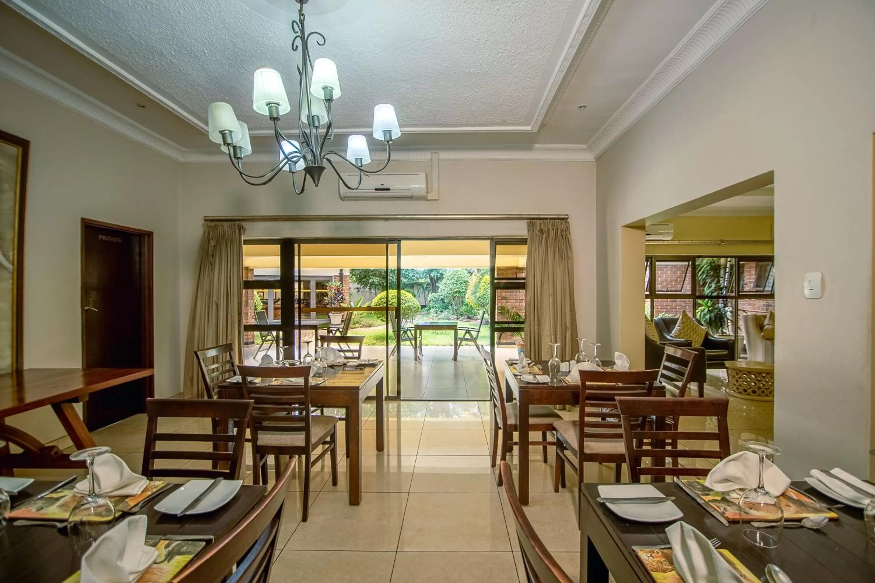 Restaurant/places to eat in The Victoria Falls Deluxe Suites