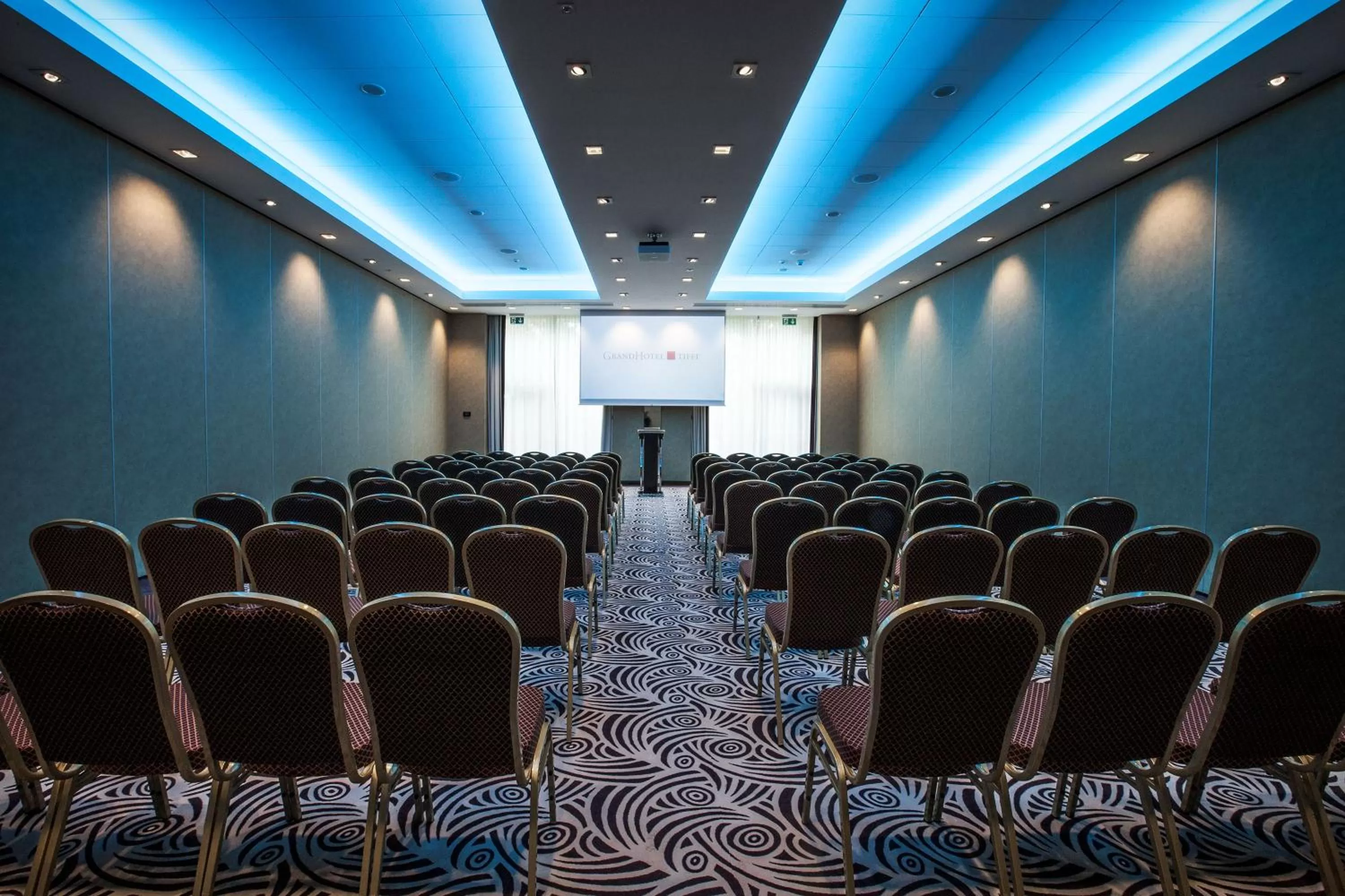 Business facilities in GrandHotel Tiffi