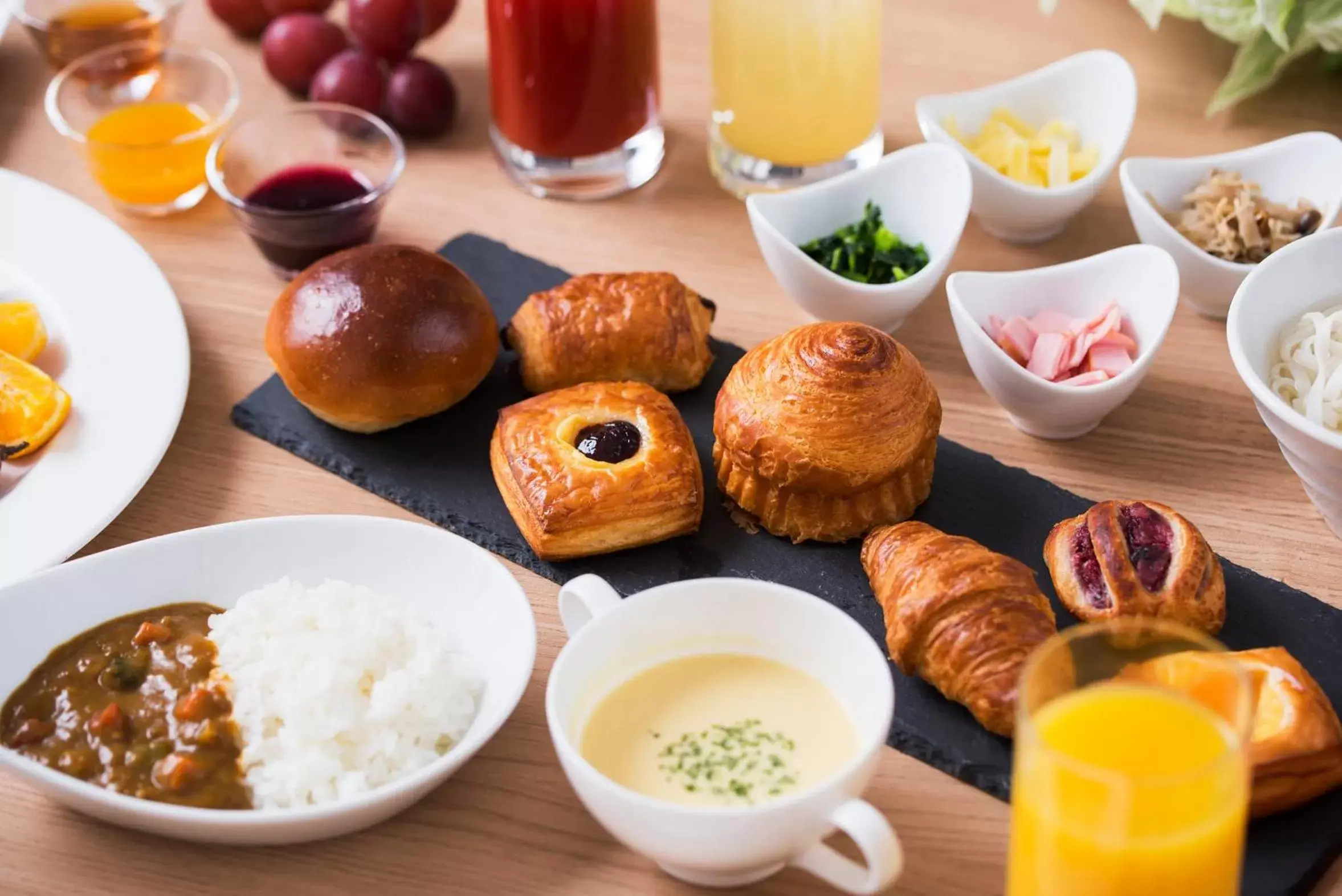 Food, Breakfast in Hotel Metropolitan Edmont Tokyo