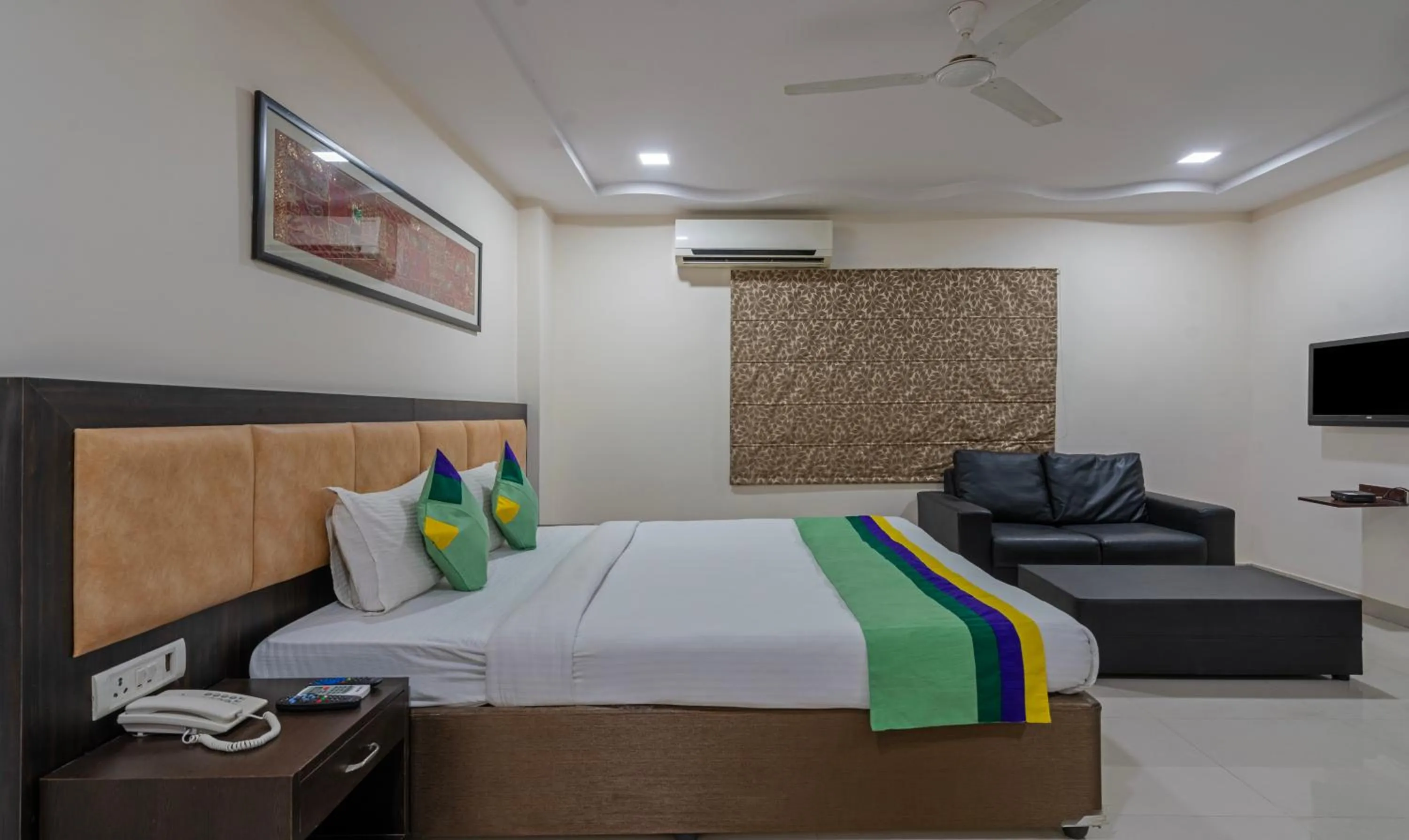 Bedroom, Bed in Treebo Emerald