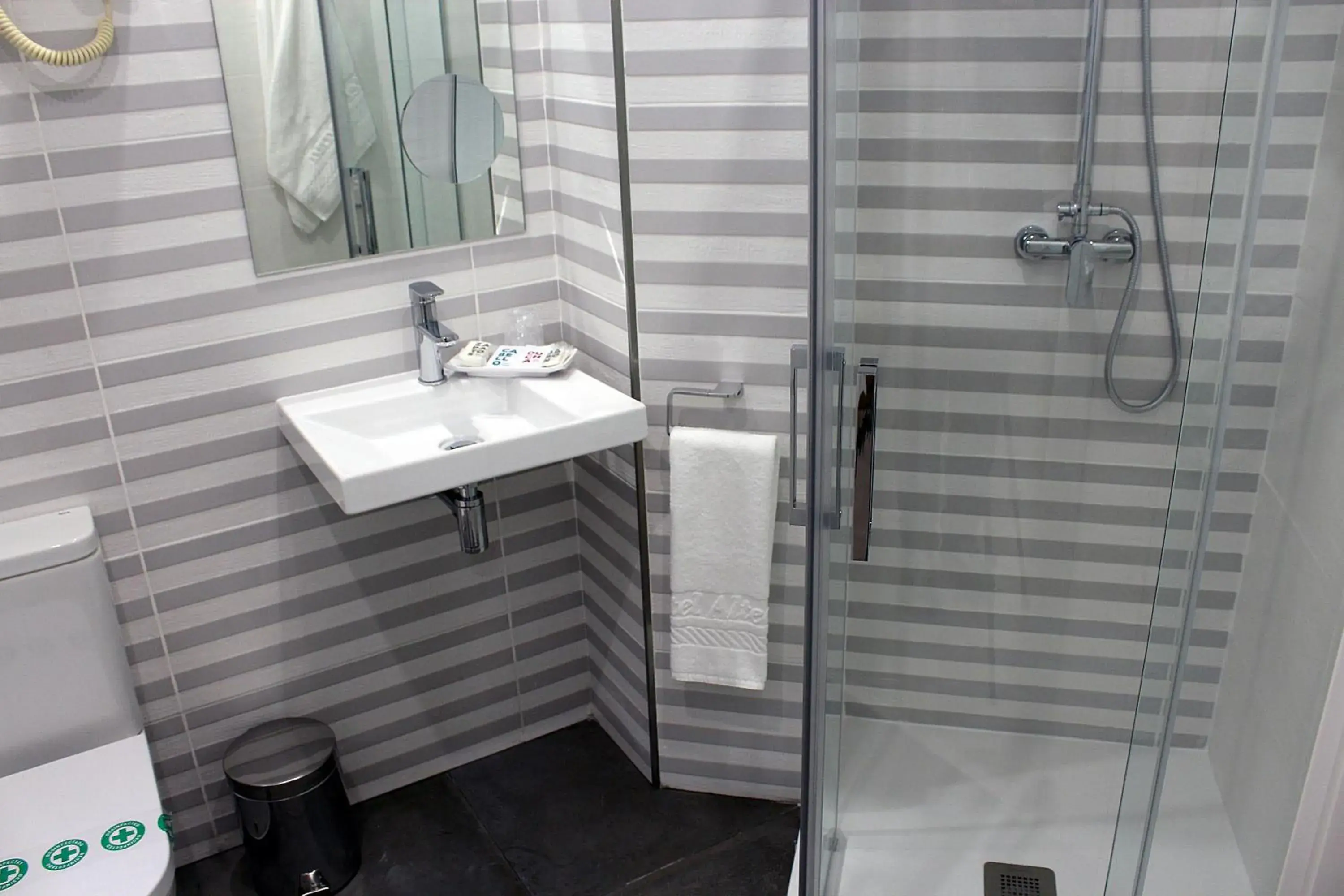 Bathroom in Hotel Altiana