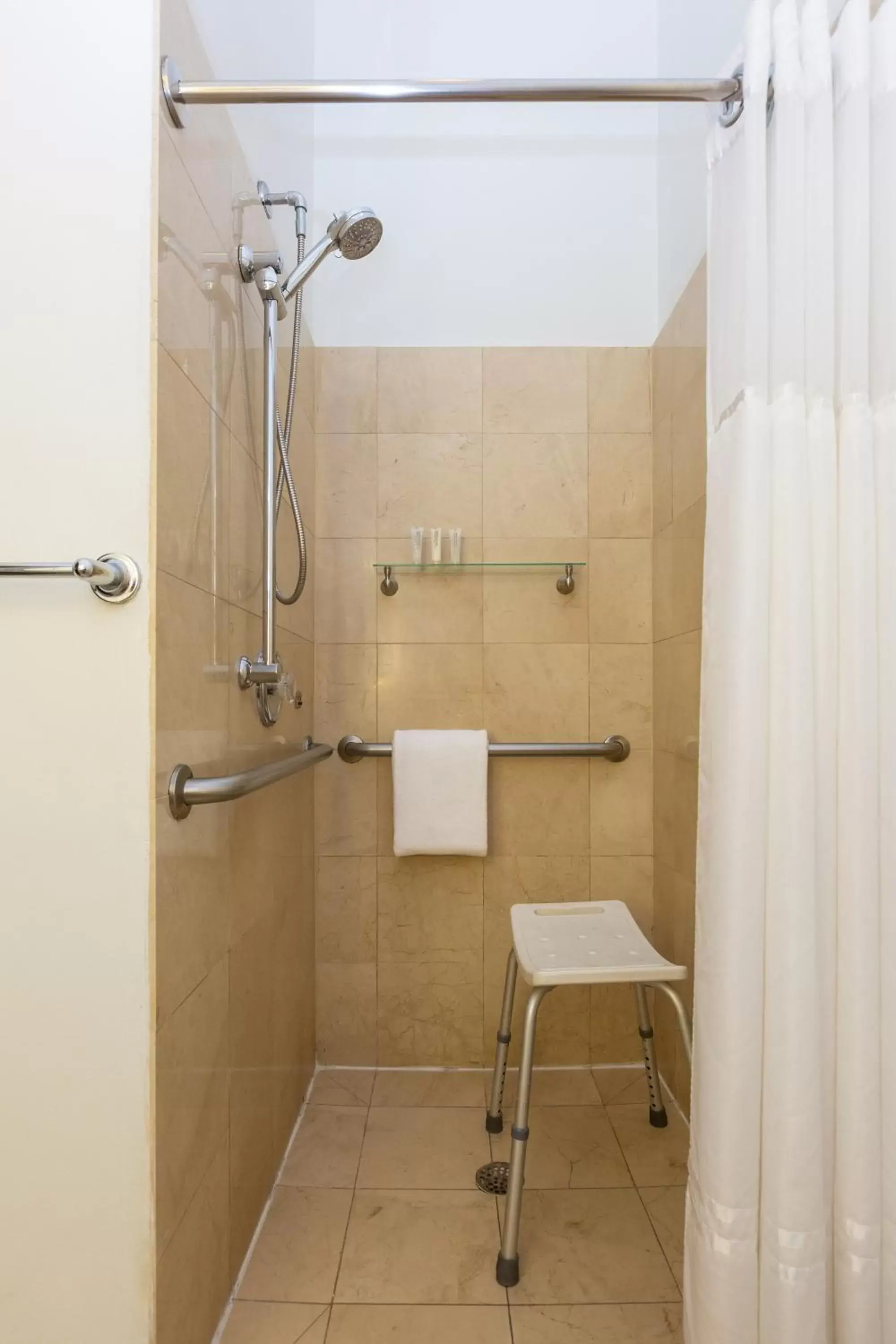 Shower, Bathroom in Paradise Inn - Adult Exclusive