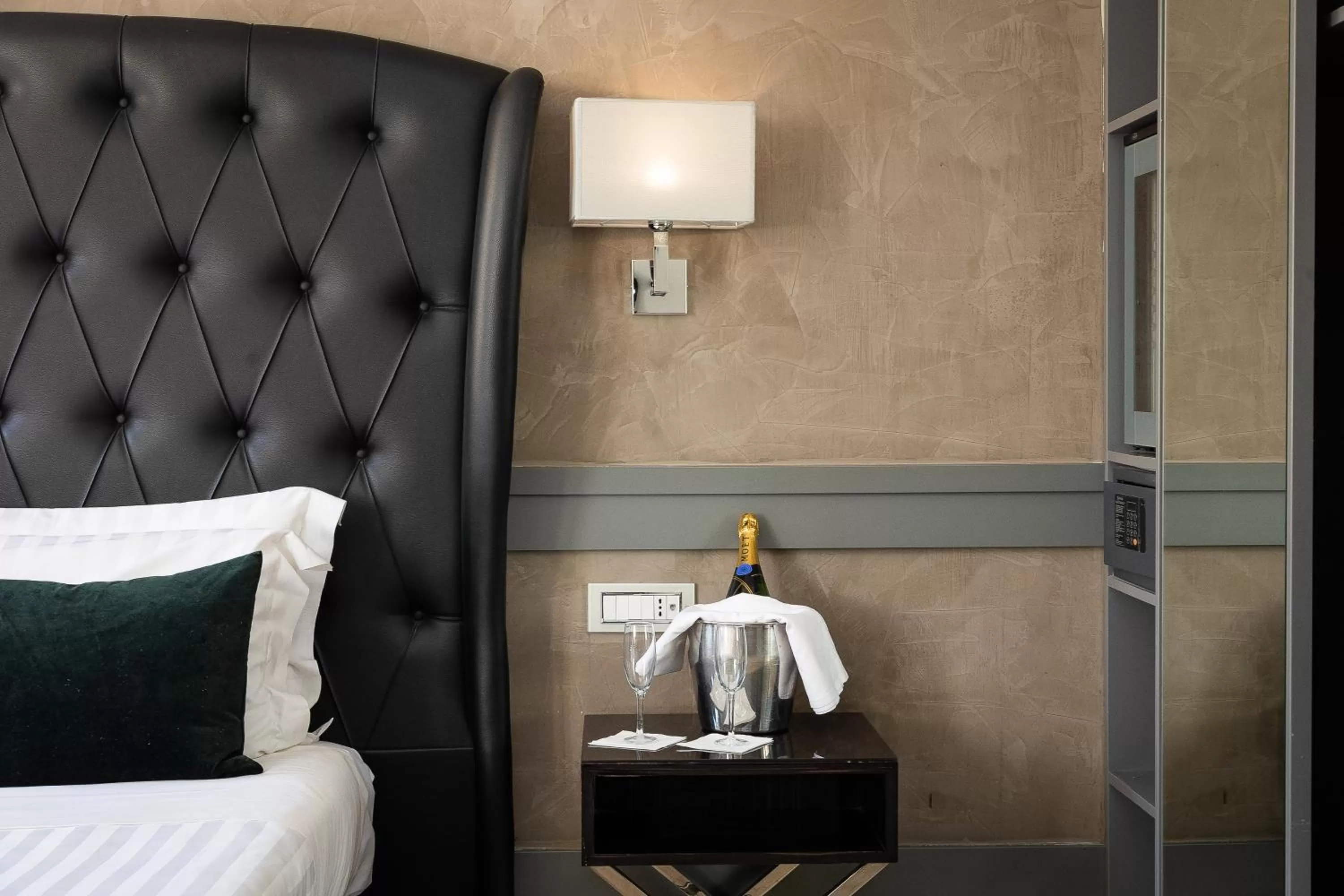 Bedroom, Bed in Hotel Castellino Roma