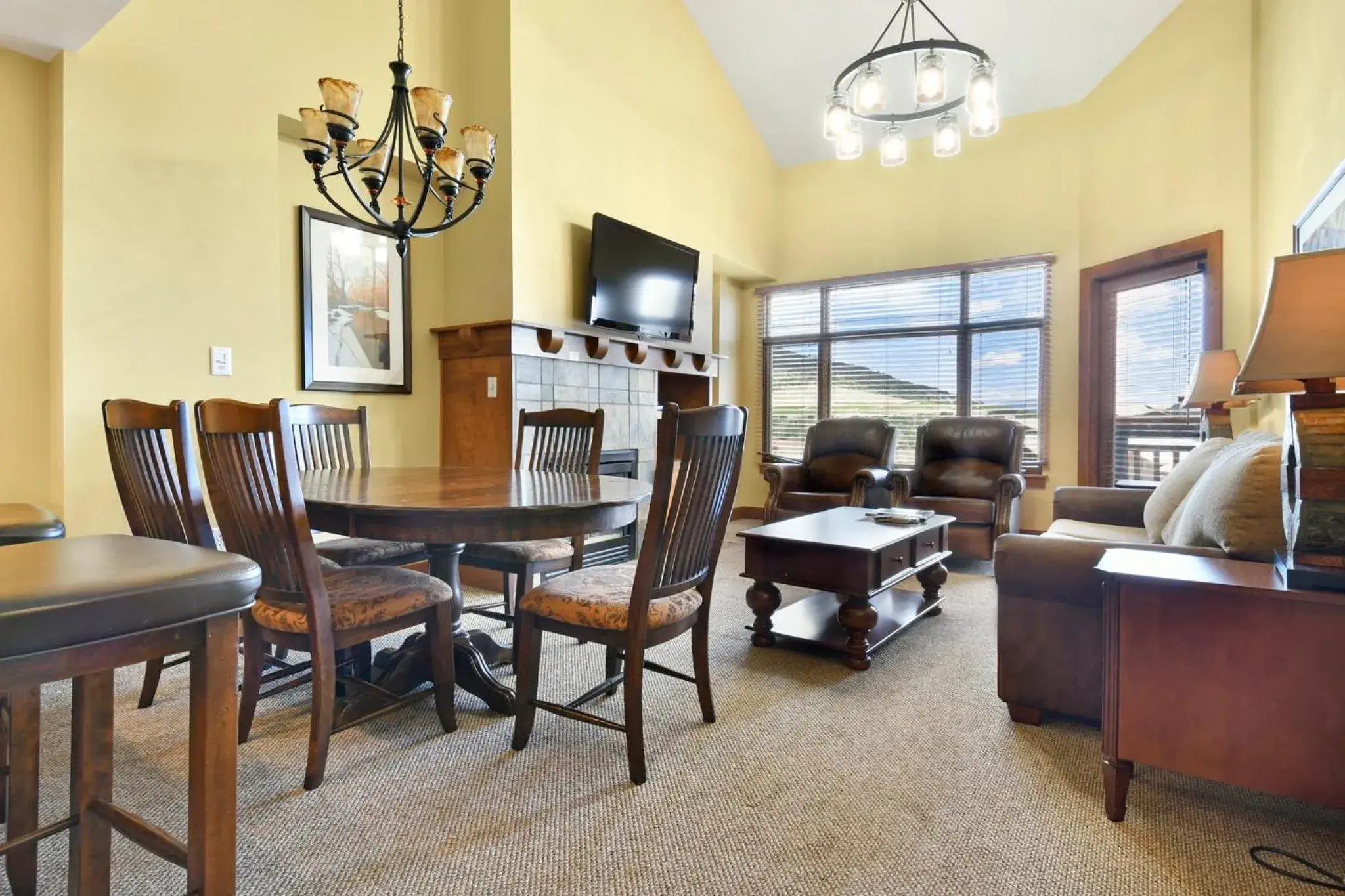 Living room, Seating Area in Sundial Lodge Park City - Canyons Village