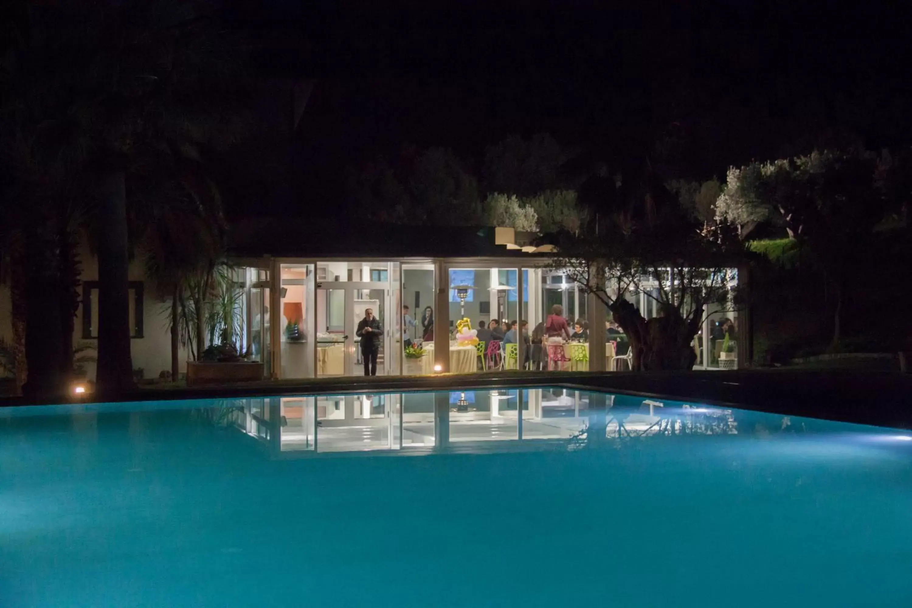 Night, Swimming Pool in Kalos Relais