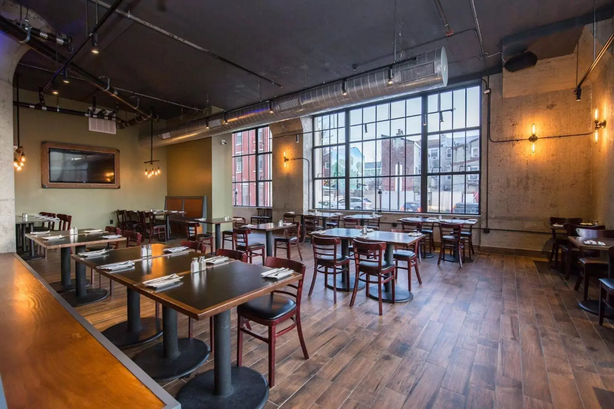 Restaurant/Places to Eat in Sosuite at Independence Lofts - Callowhill