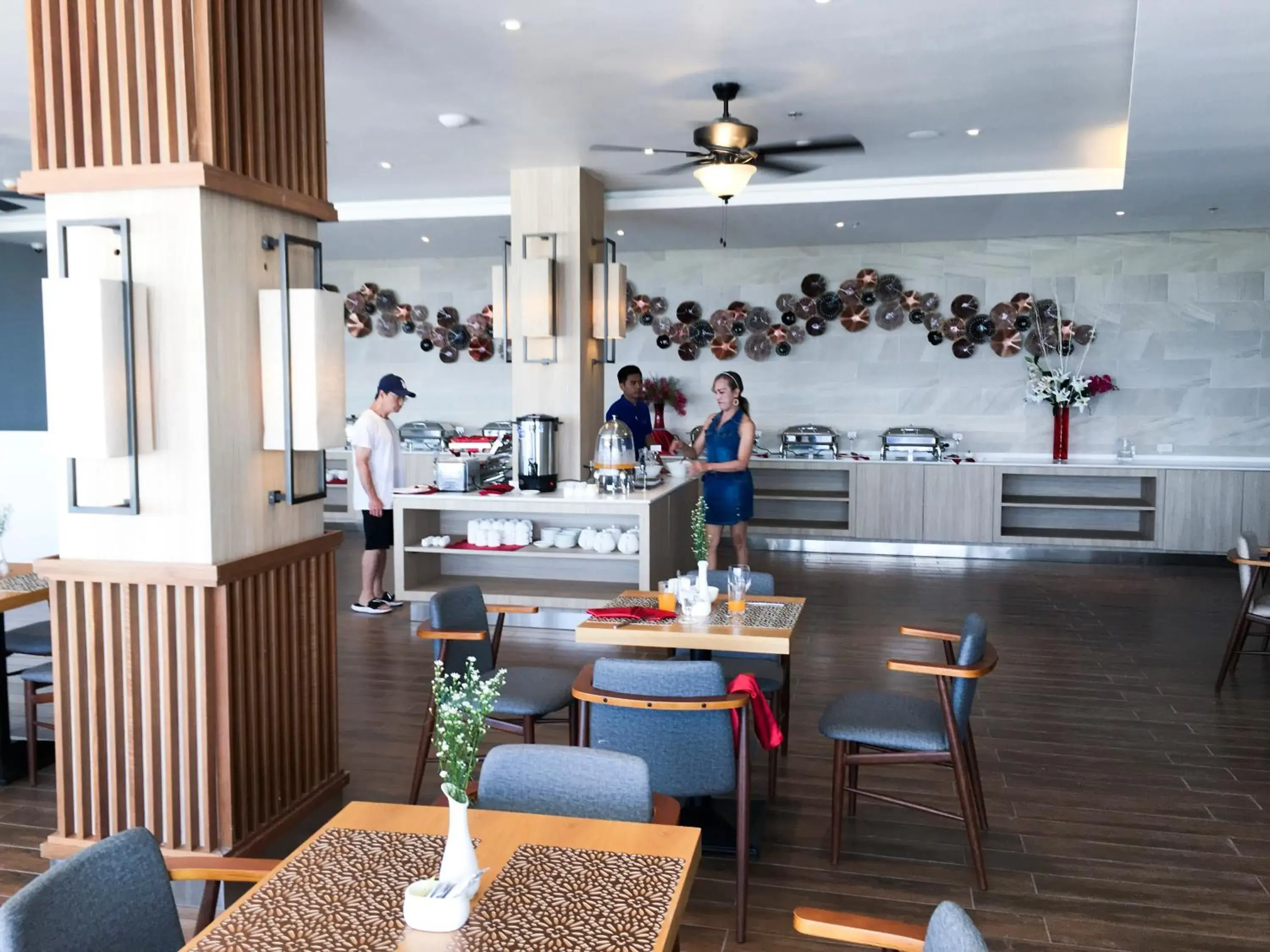 Restaurant/places to eat in Blue Lotus Hotel Restaurant/places to eat in Blue Lotus Hotel