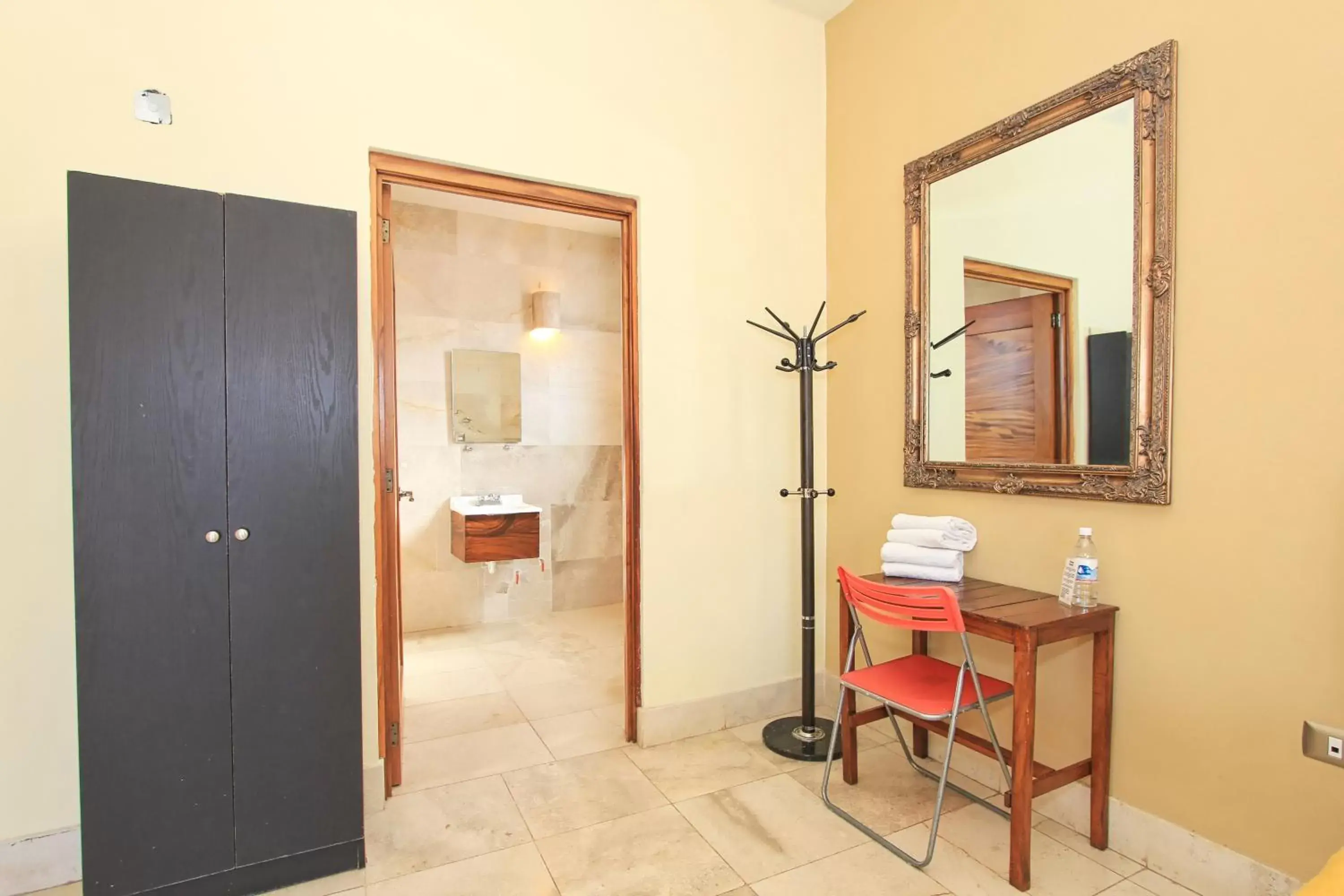 Bedroom, Bathroom in La Vista