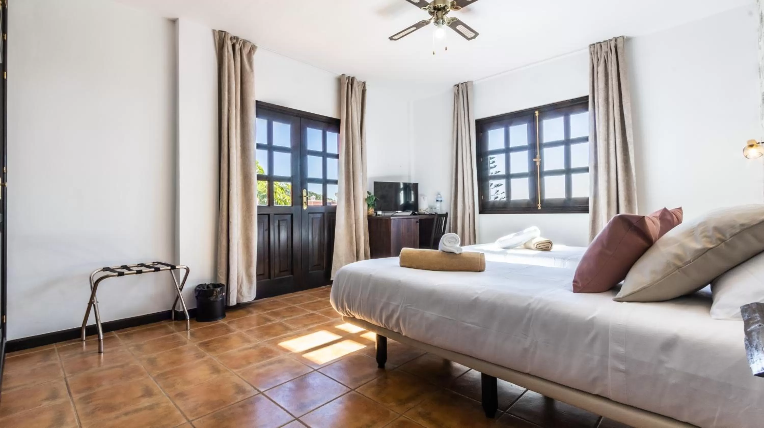 Bed in Hotel Ecolife Tenerife