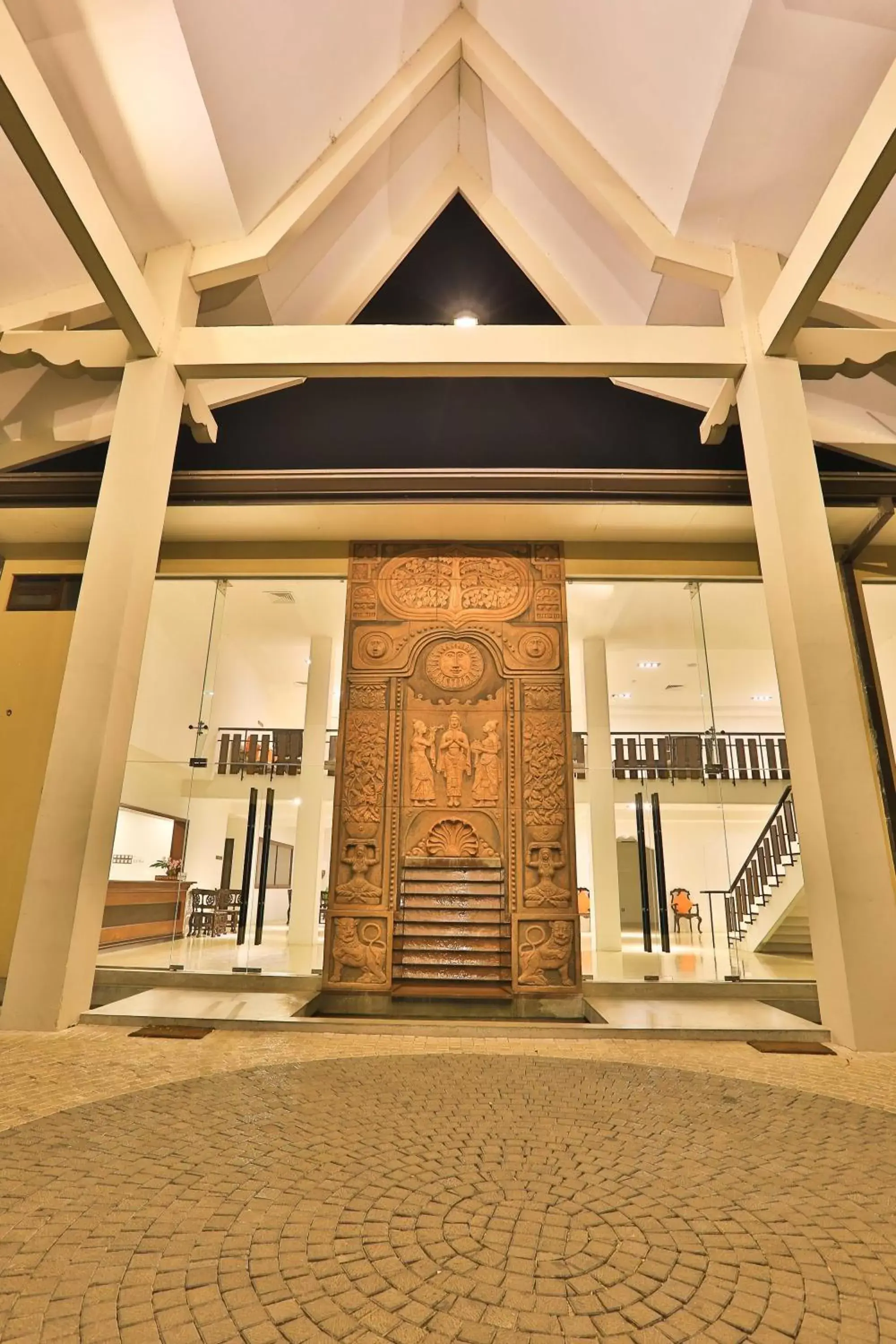 Facade/entrance in Rajarata Hotel Anuradhapura Facade/entrance in Rajarata Hotel Anuradhapura