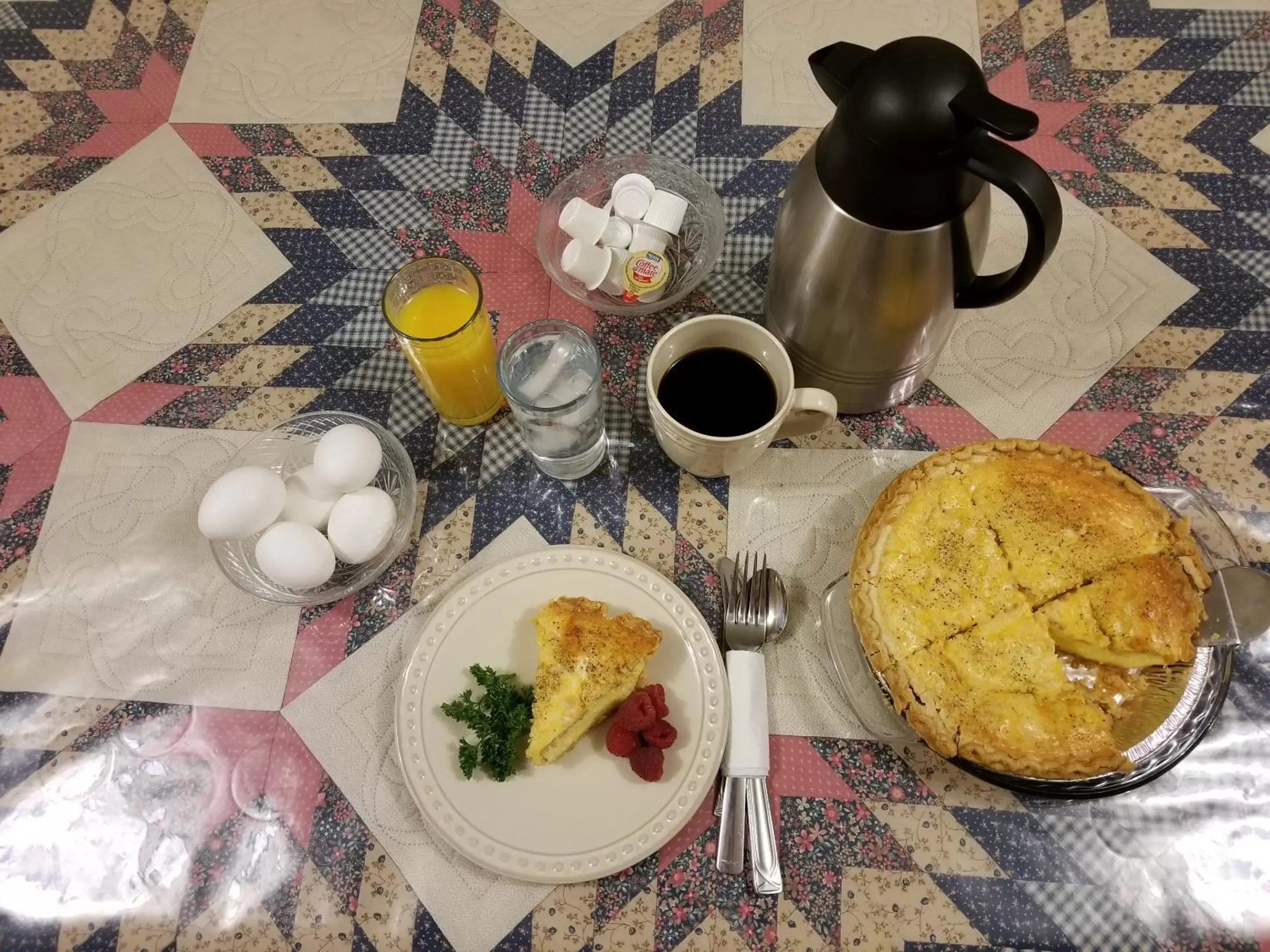 American breakfast in Alaska's Lake Lucille Bed & Breakfast