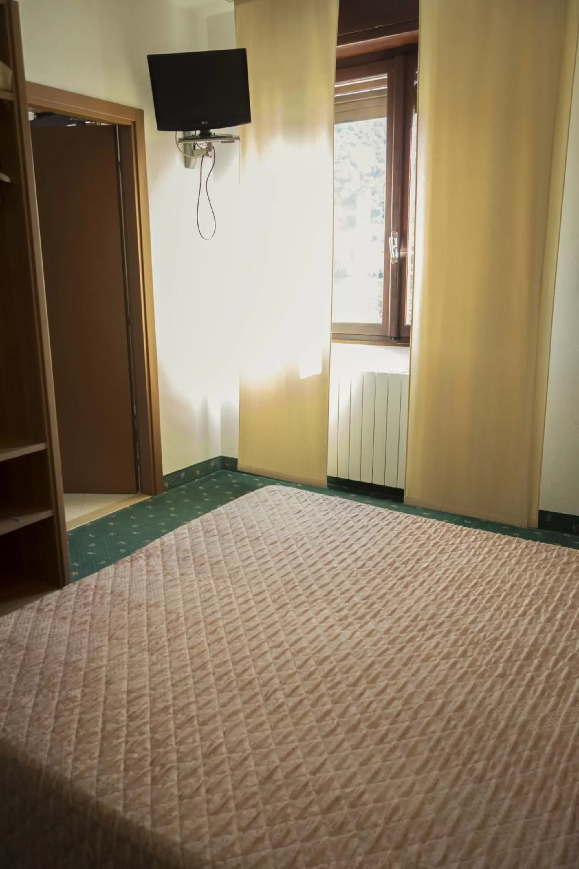 Bedroom, Bed in Albergo La Romanella